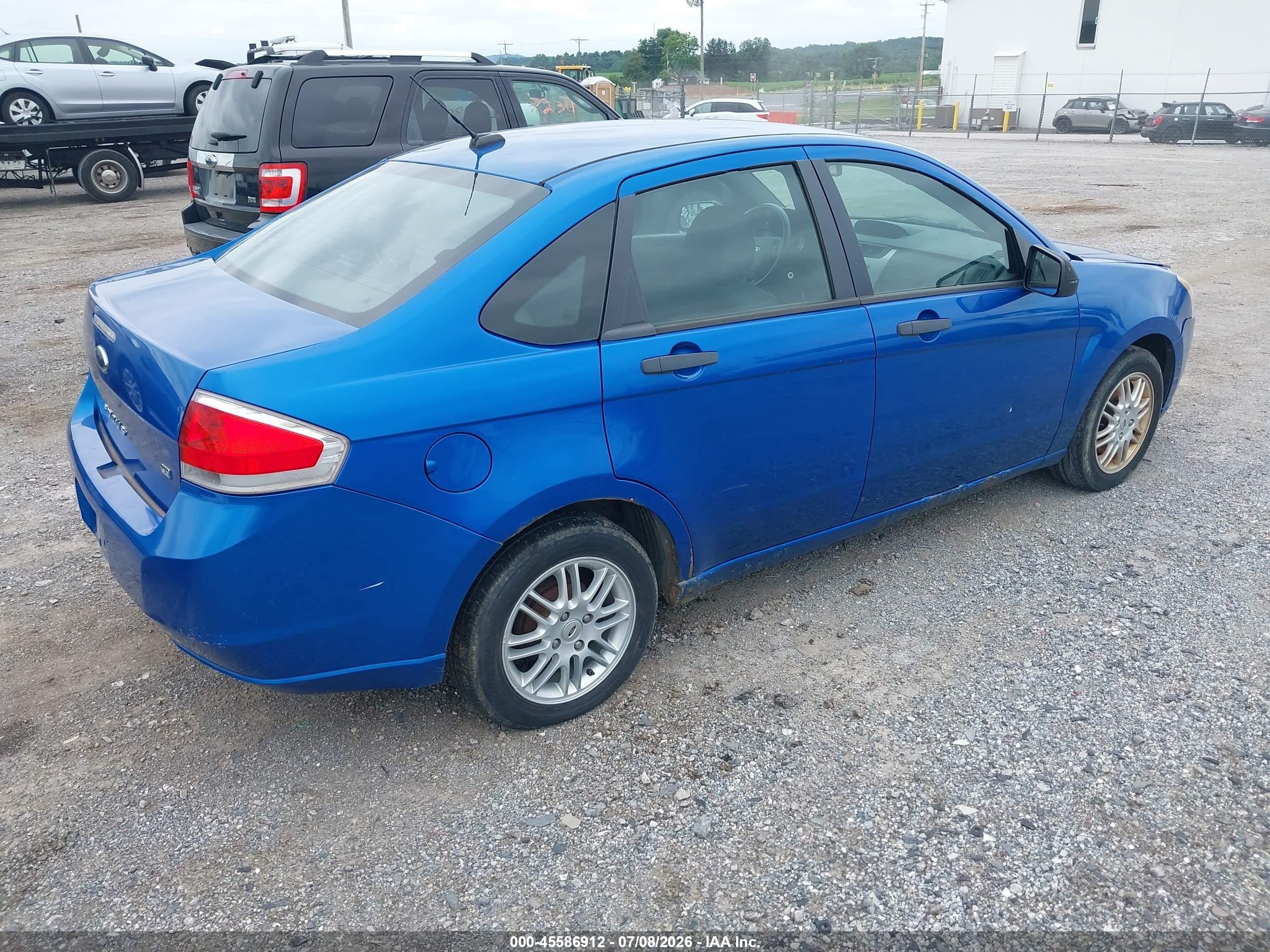 2011 Ford Focus Se Blue vin: 1FAHP3FN2BW114235