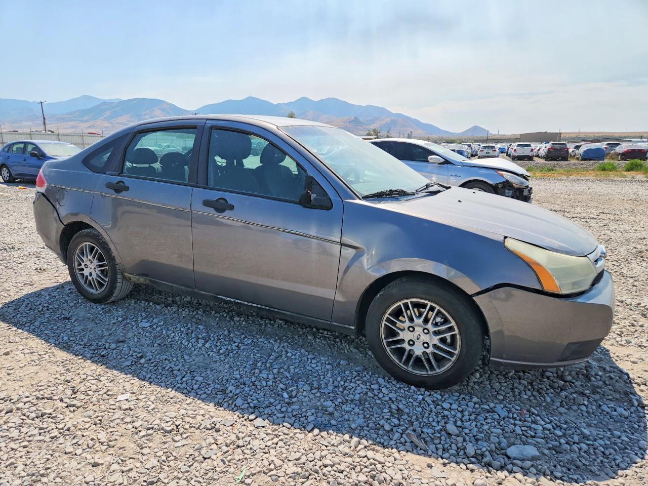 2011 Ford Focus Se Gray vin: 1FAHP3FN2BW119323