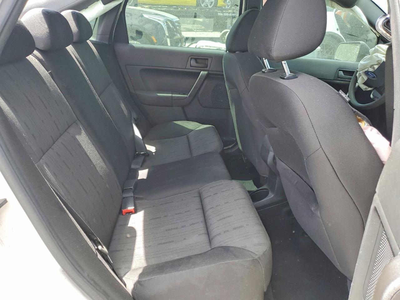 2011 Ford Focus Se White vin: 1FAHP3FN2BW152810