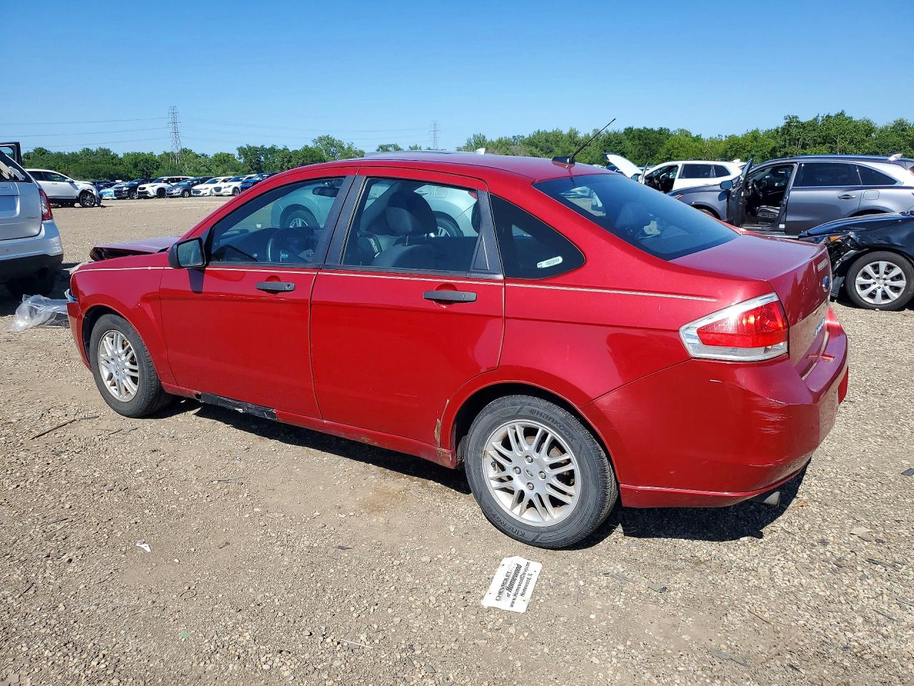 2011 Ford Focus Se Red vin: 1FAHP3FN2BW160678