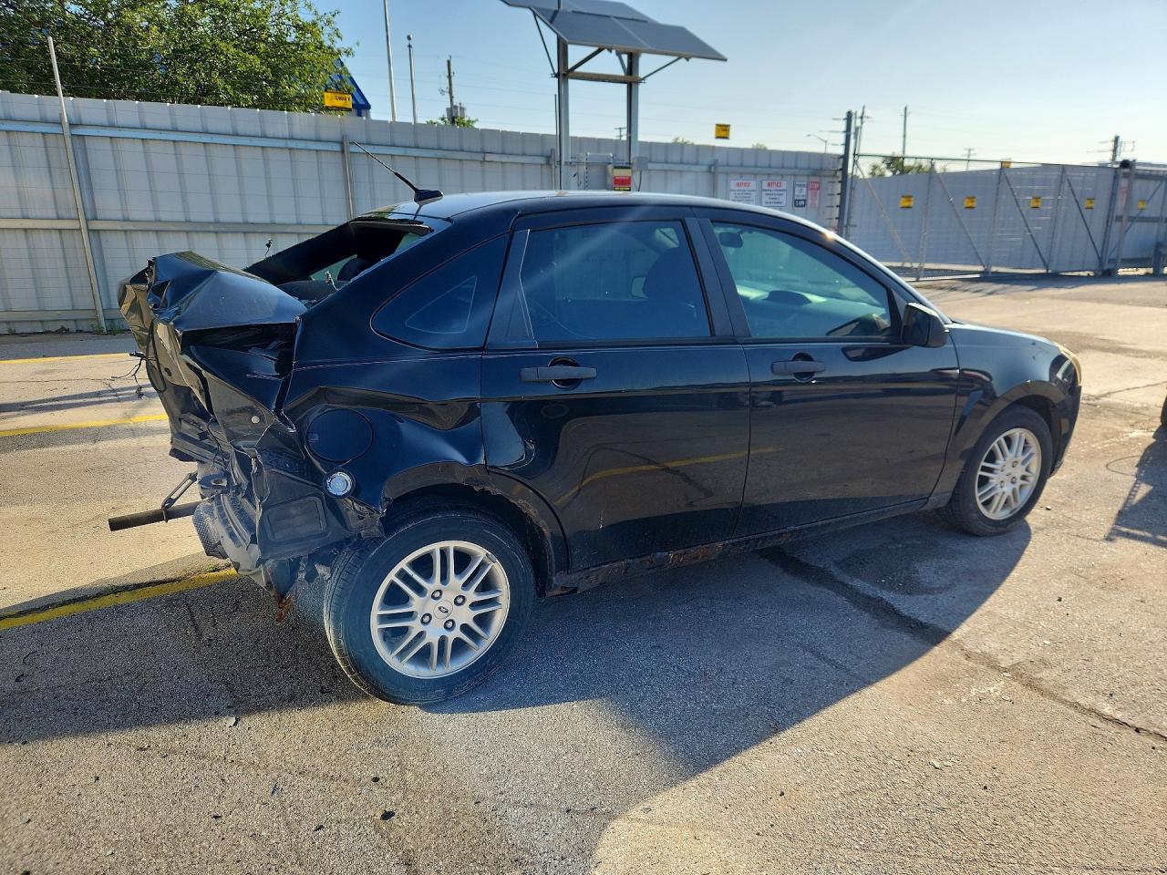2011 Ford Focus Se Black vin: 1FAHP3FN2BW160860