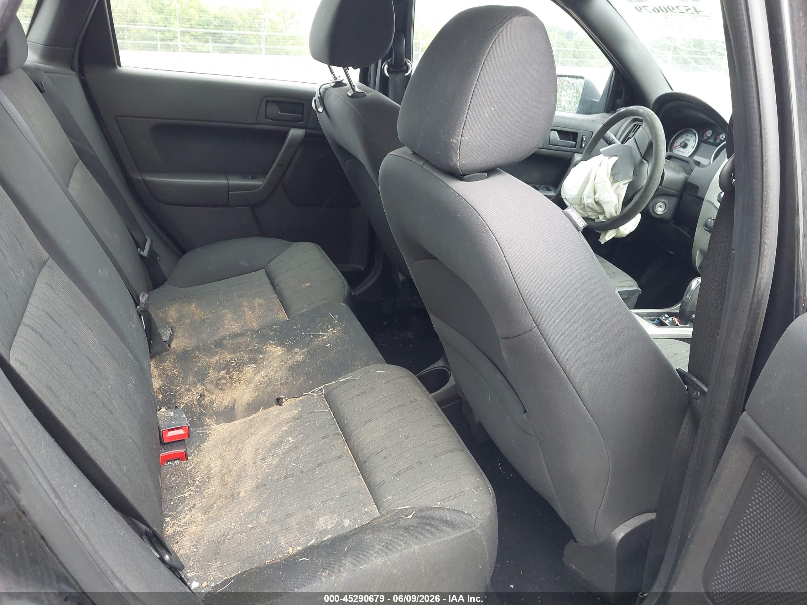 2010 Ford Focus Se Black vin: 1FAHP3FN3AW104893