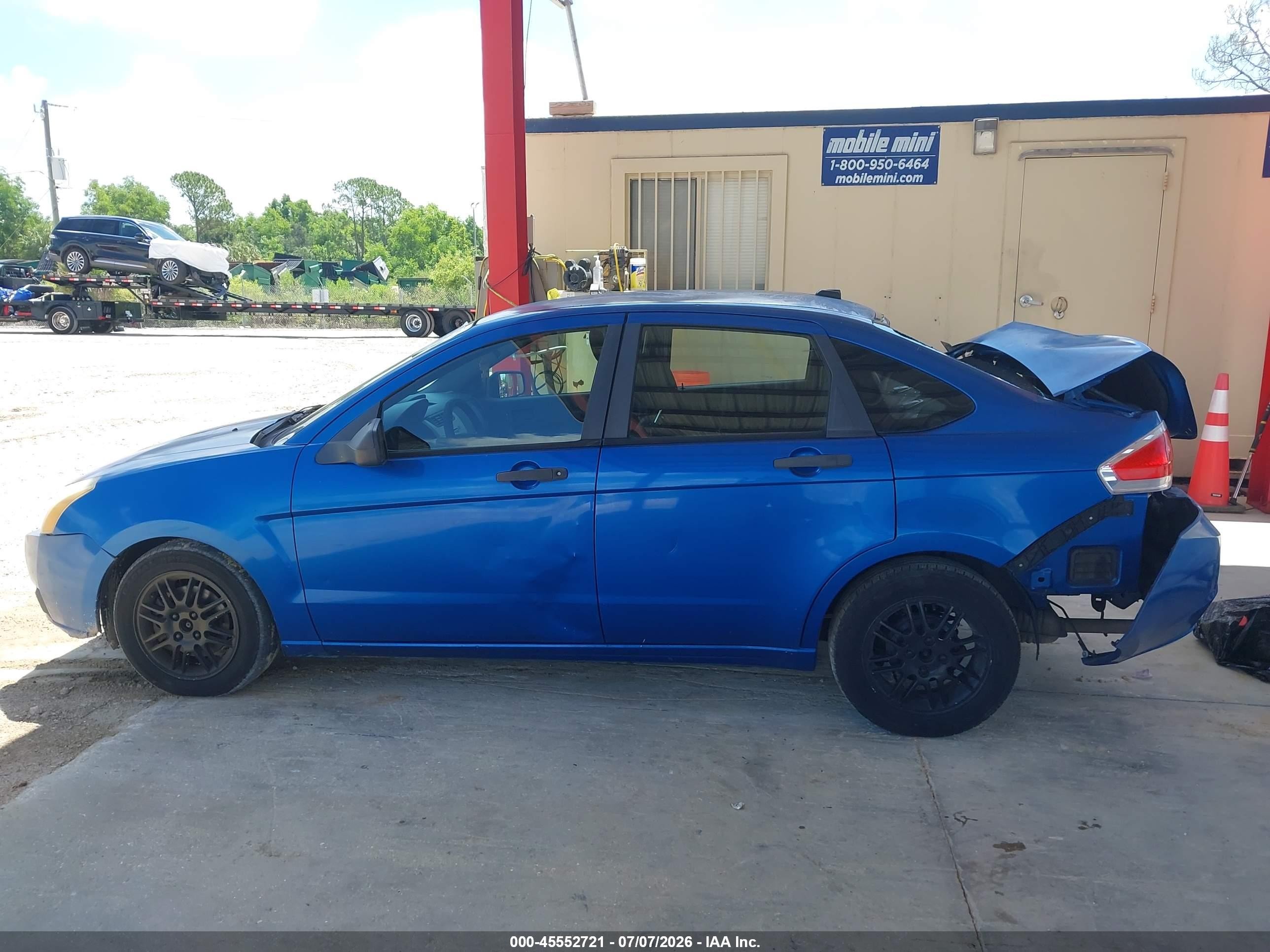 2010 Ford Focus Se Blue vin: 1FAHP3FN3AW111519