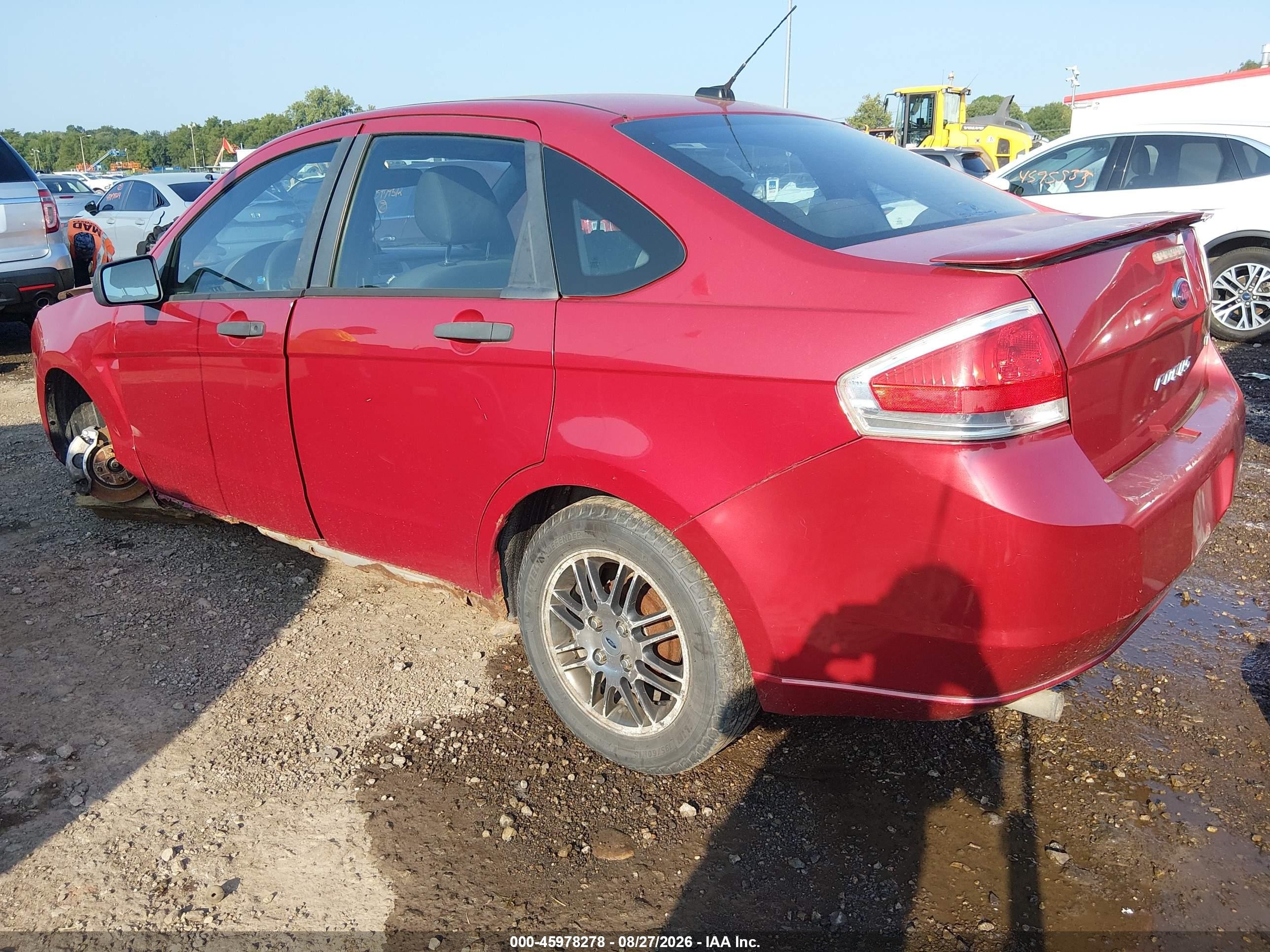 2010 Ford Focus Se Red vin: 1FAHP3FN3AW116364