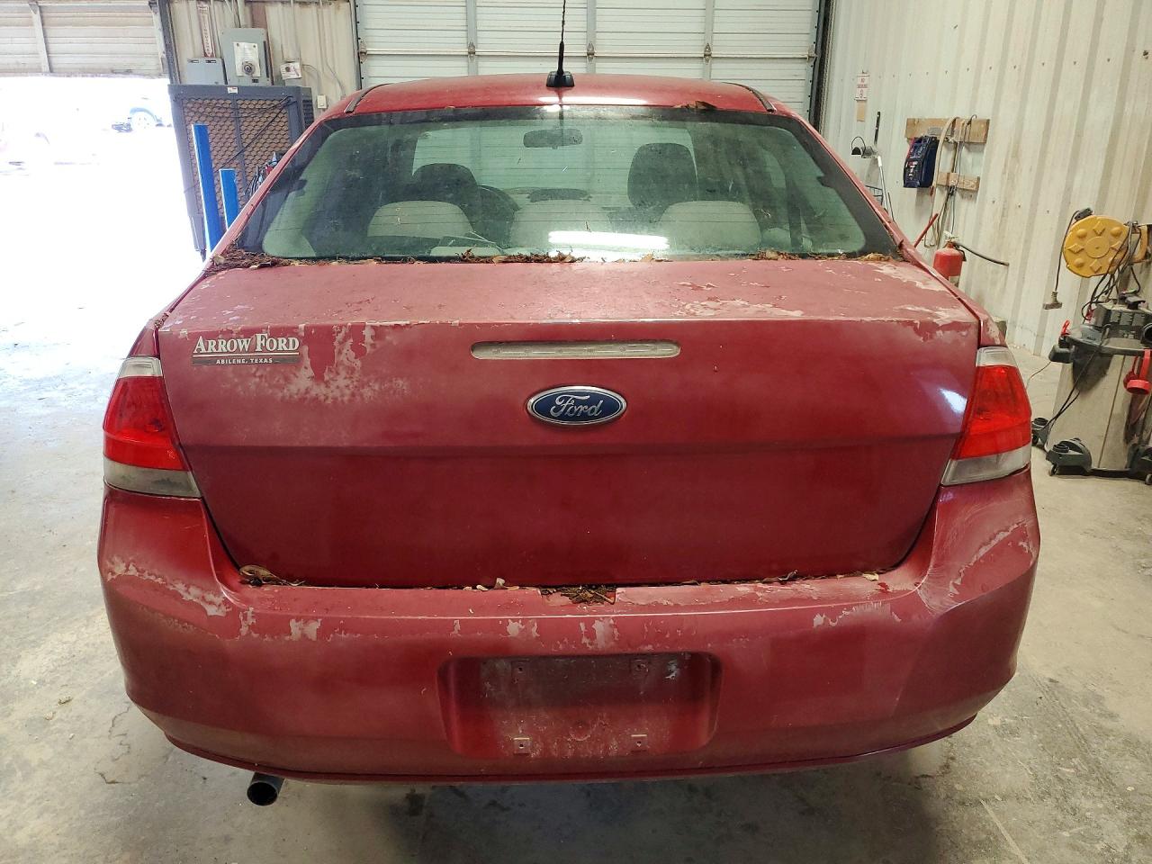 2007 Ford Focus Red vin: 1FAHP3FN3AW161014