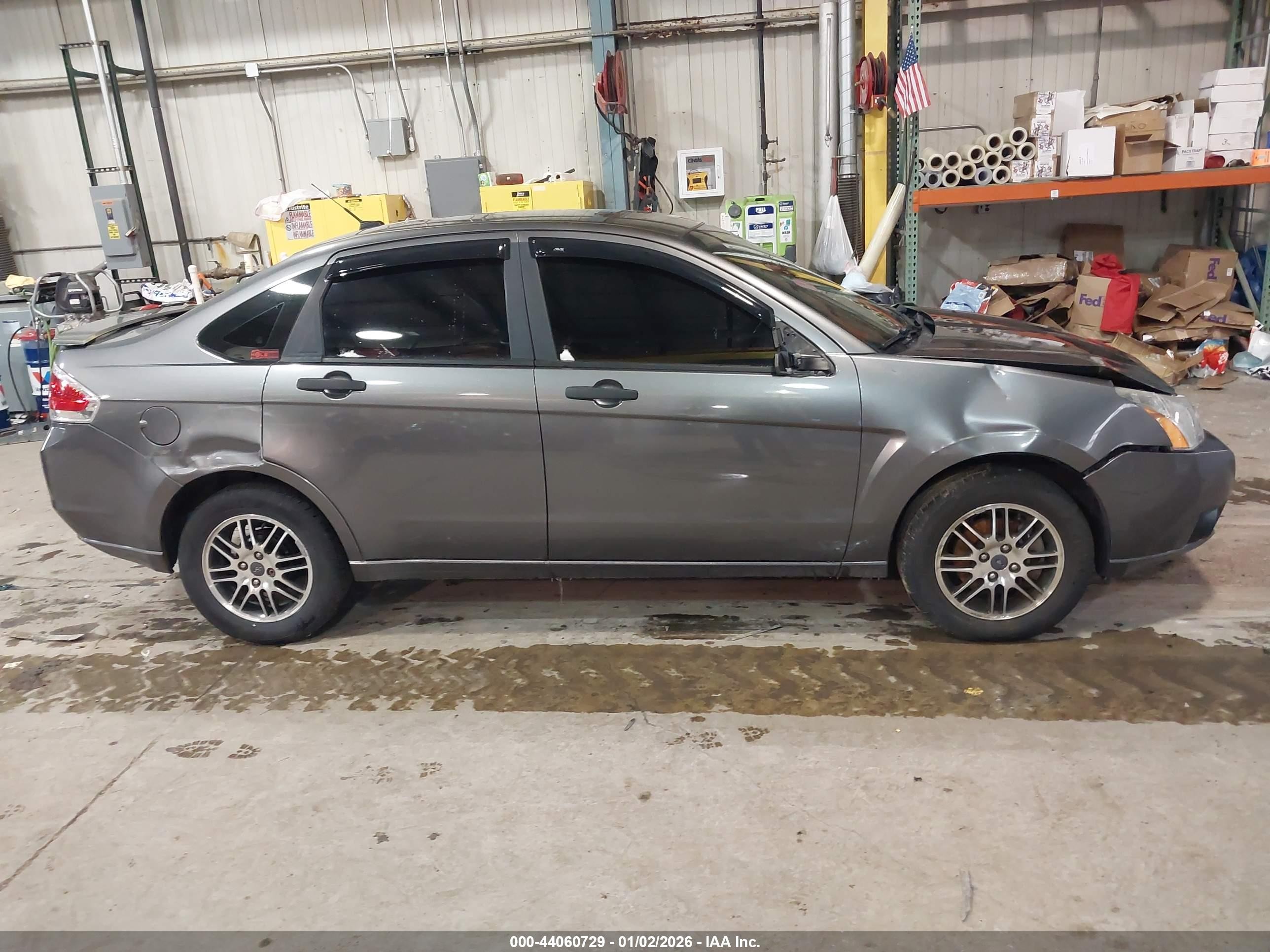 2010 Ford Focus Se Gray vin: 1FAHP3FN3AW185121