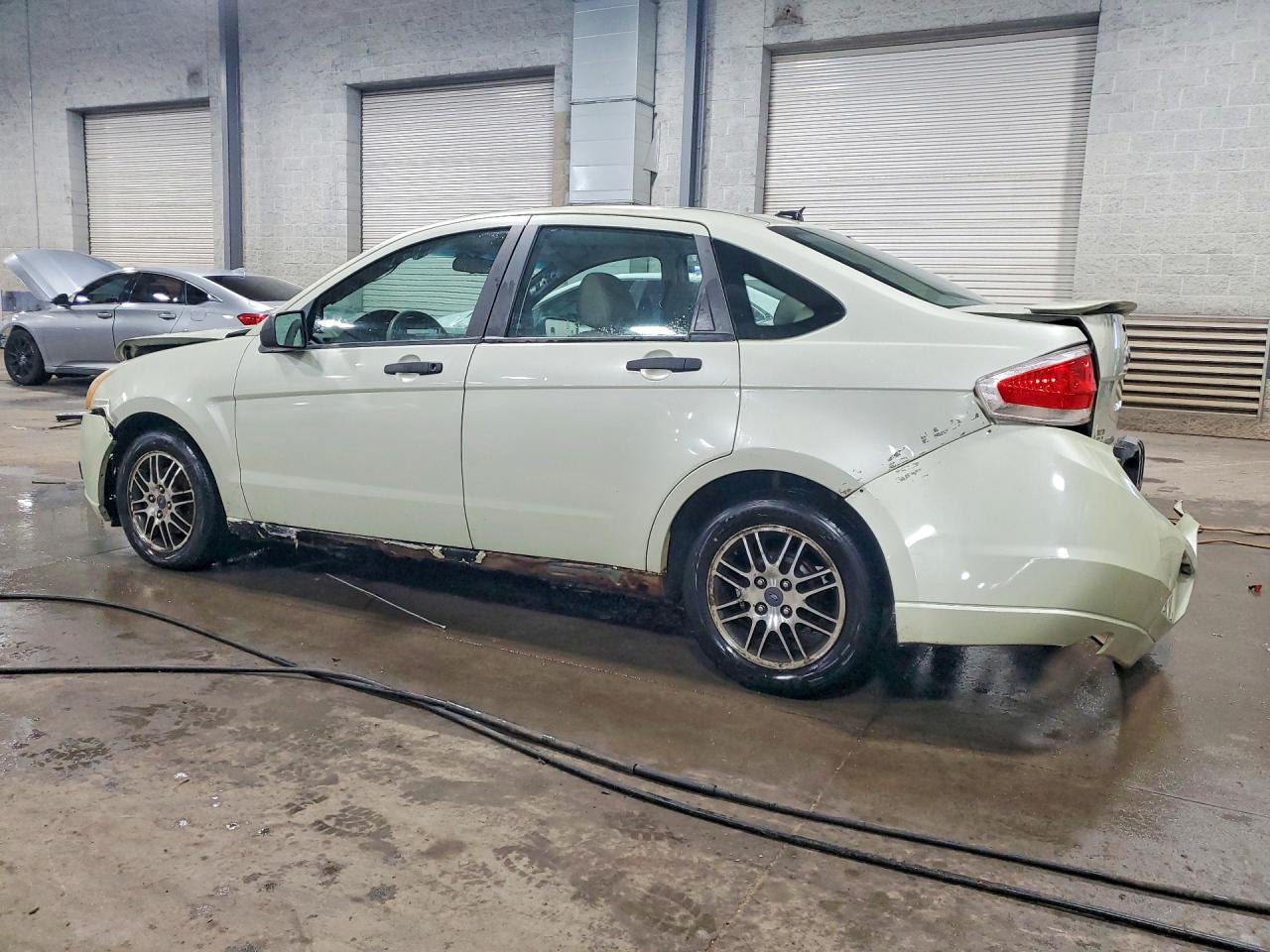 2010 Ford Focus Se Green vin: 1FAHP3FN3AW186978
