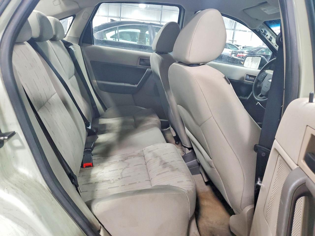 2010 Ford Focus Se Green vin: 1FAHP3FN3AW186978