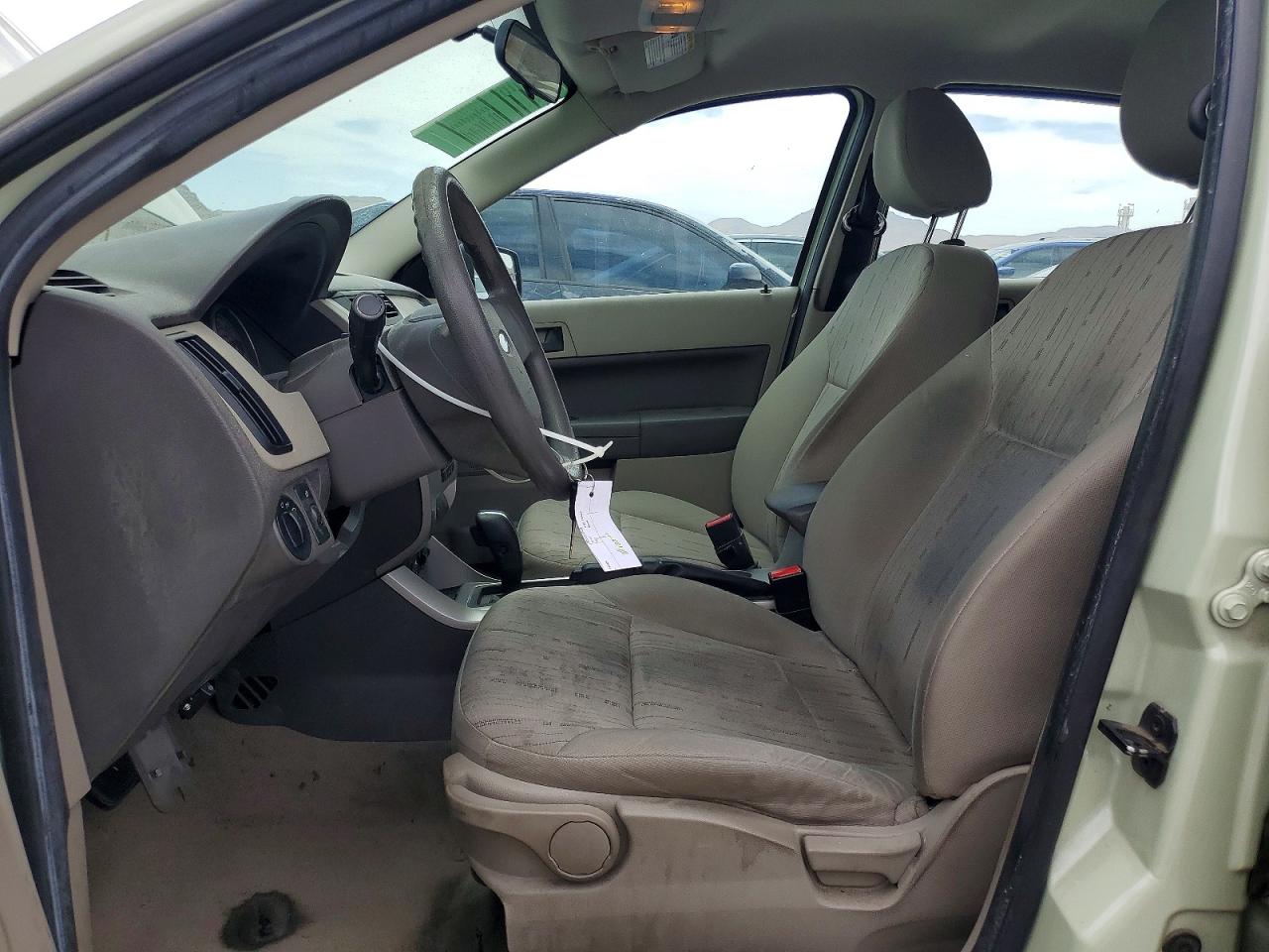 2010 Ford Focus Se Green vin: 1FAHP3FN3AW201799