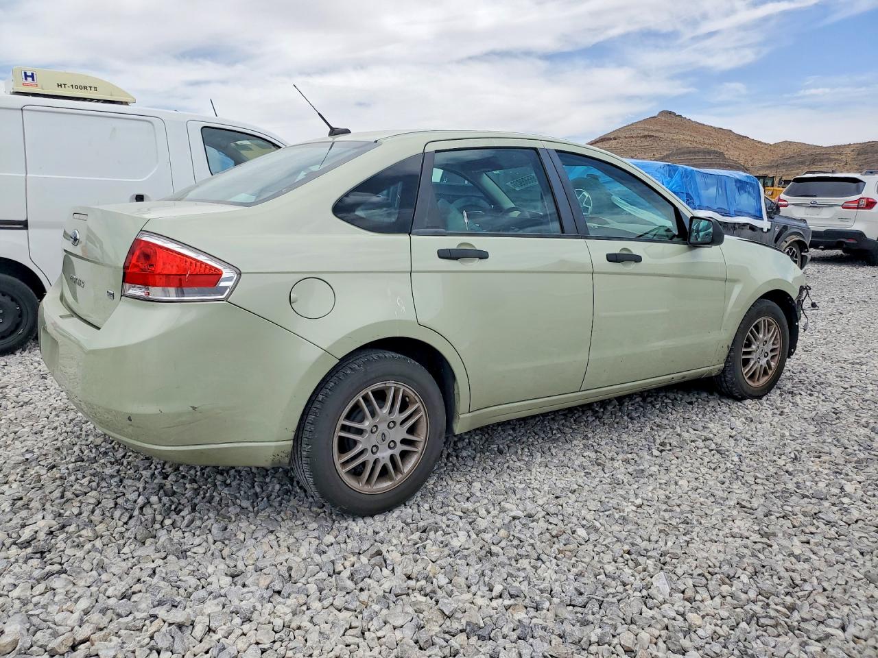 2010 Ford Focus Se Green vin: 1FAHP3FN3AW201799