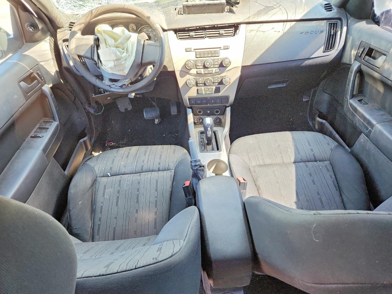 2010 Ford Focus Black vin: 1FAHP3FN3AW204010