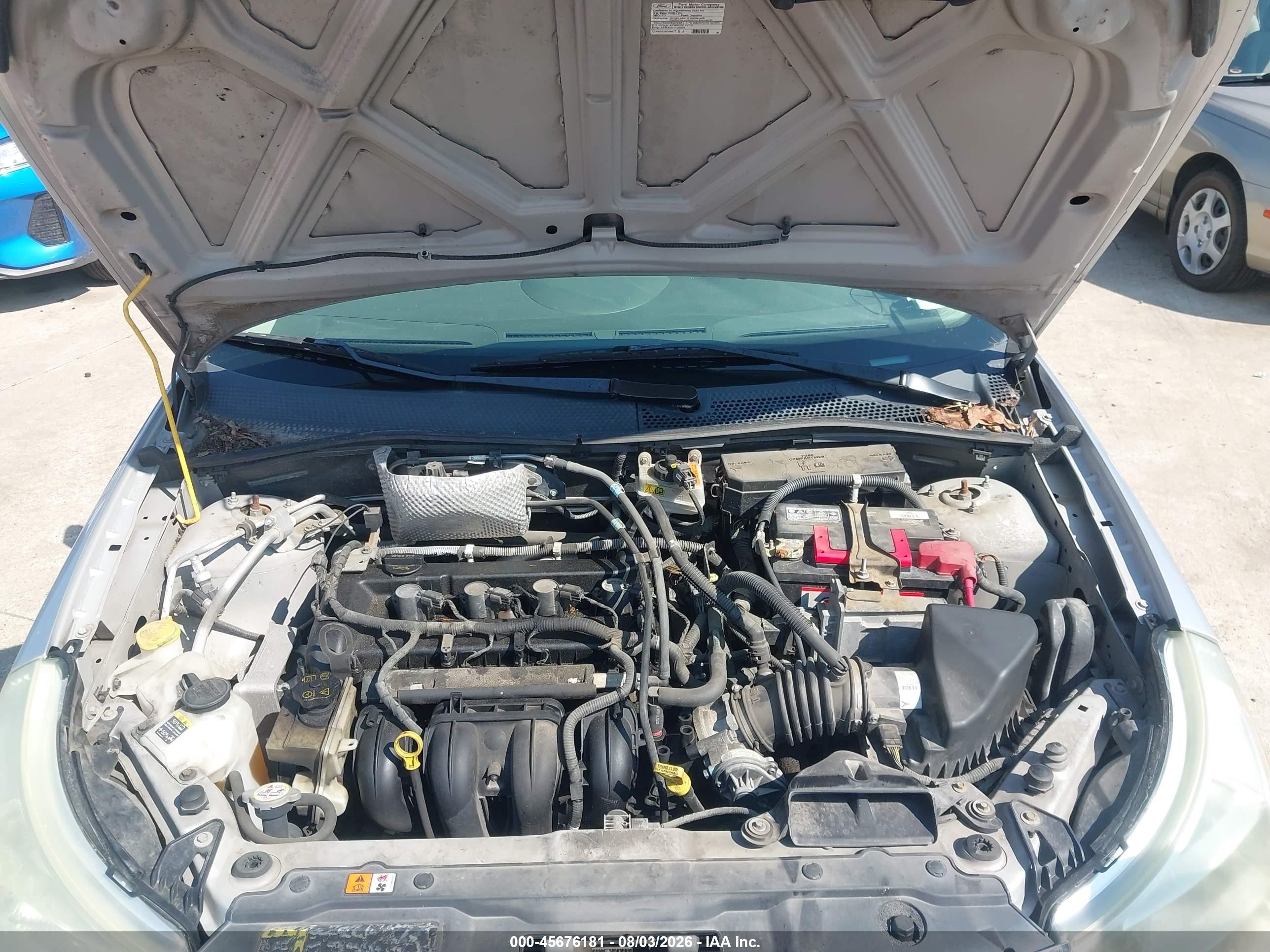 2010 Ford Focus Se Silver vin: 1FAHP3FN3AW231143