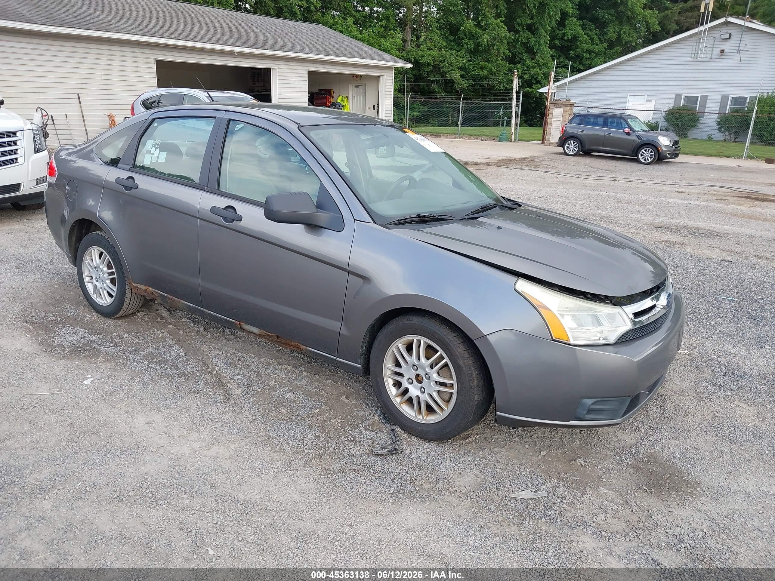 2010 Ford Focus Se Gray vin: 1FAHP3FN3AW239694