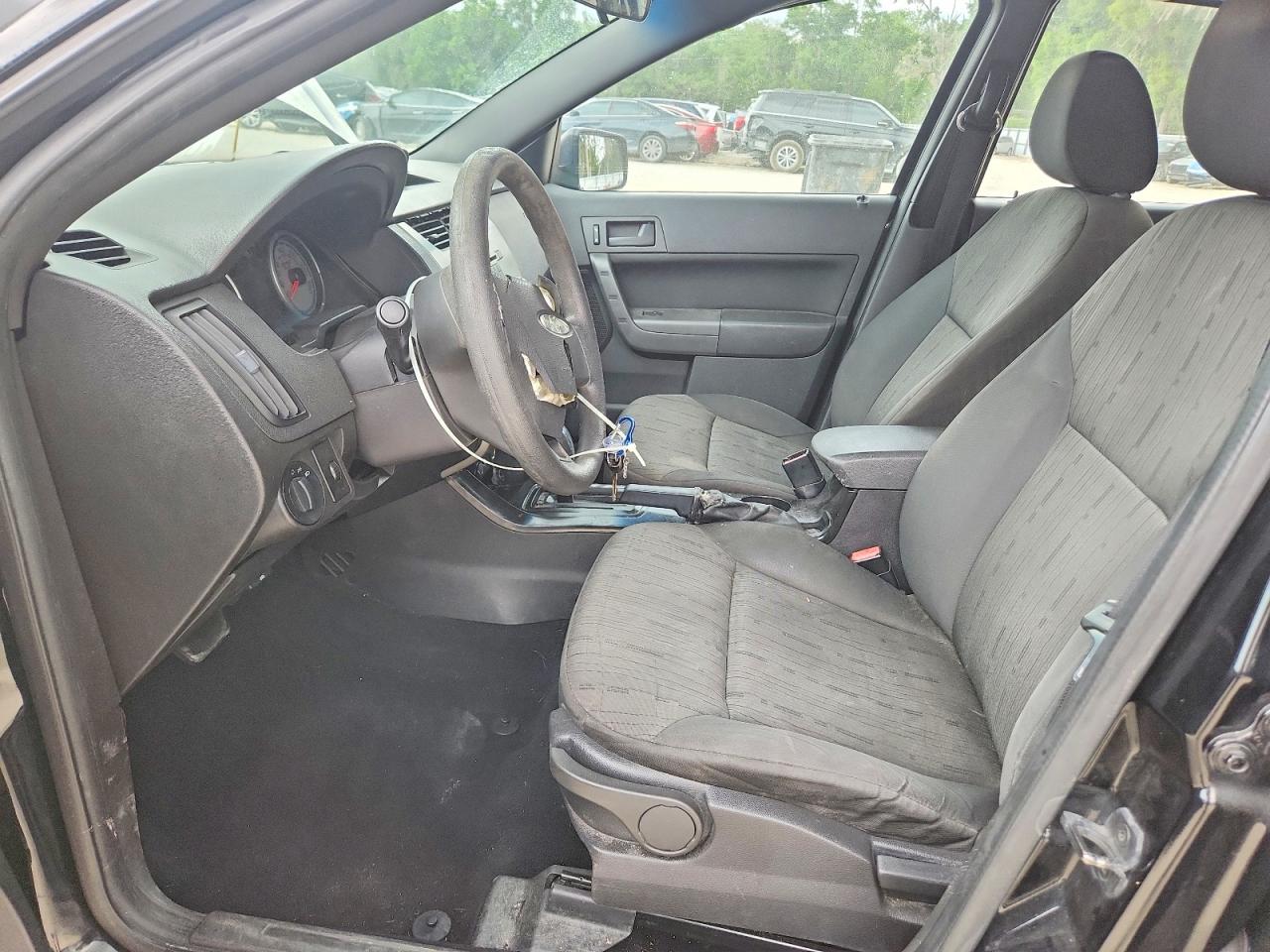 2010 Ford Focus Se Черный vin: 1FAHP3FN3AW267236