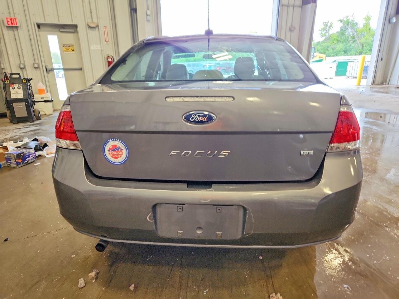 2011 Ford Focus Se Gray vin: 1FAHP3FN3BW101297