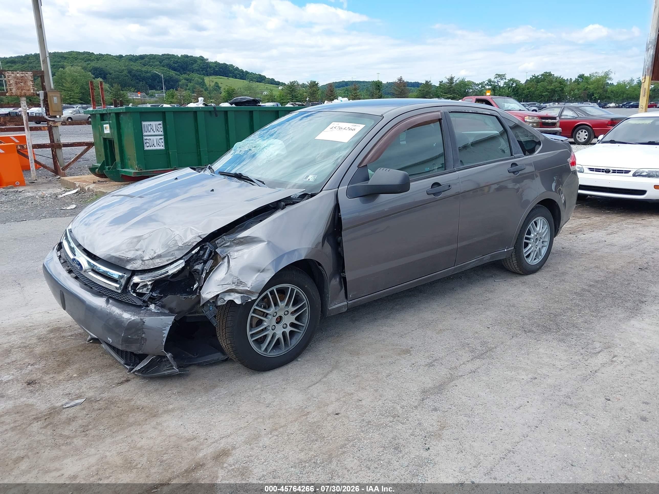 2011 Ford Focus Se Серый vin: 1FAHP3FN3BW104958
