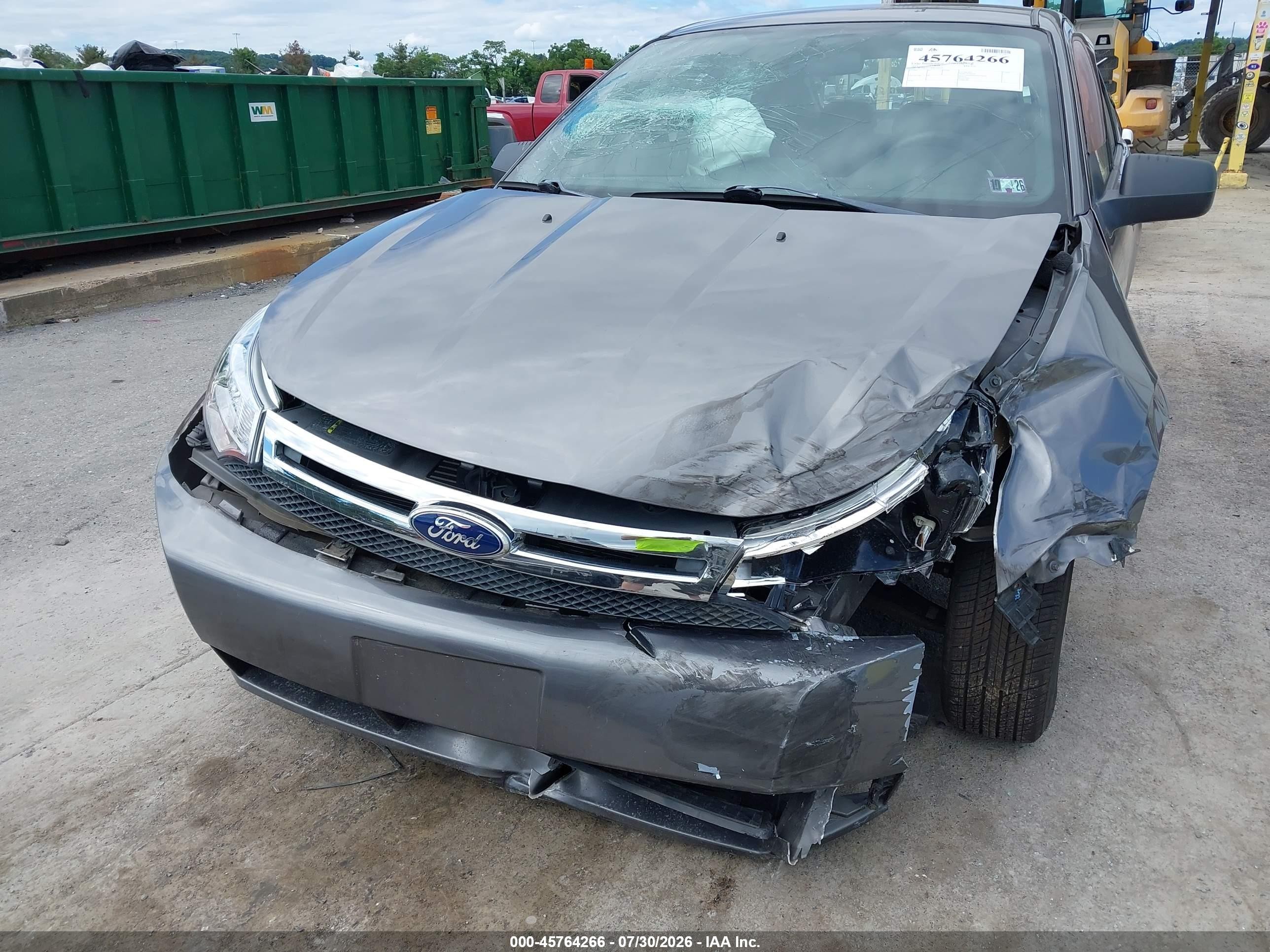 2011 Ford Focus Se Серый vin: 1FAHP3FN3BW104958