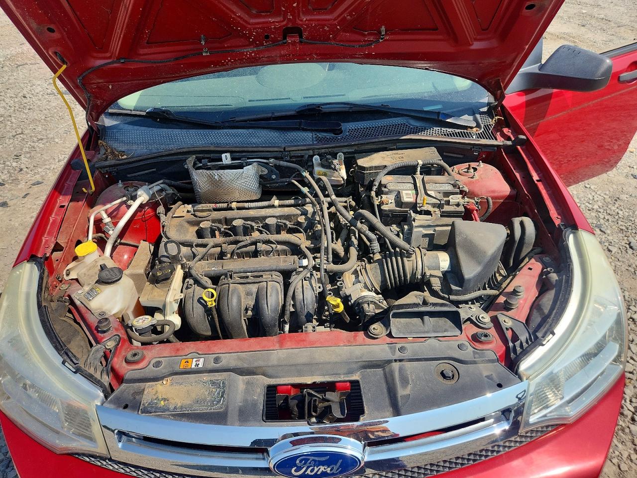 2011 Ford Focus Se Maroon vin: 1FAHP3FN3BW124580