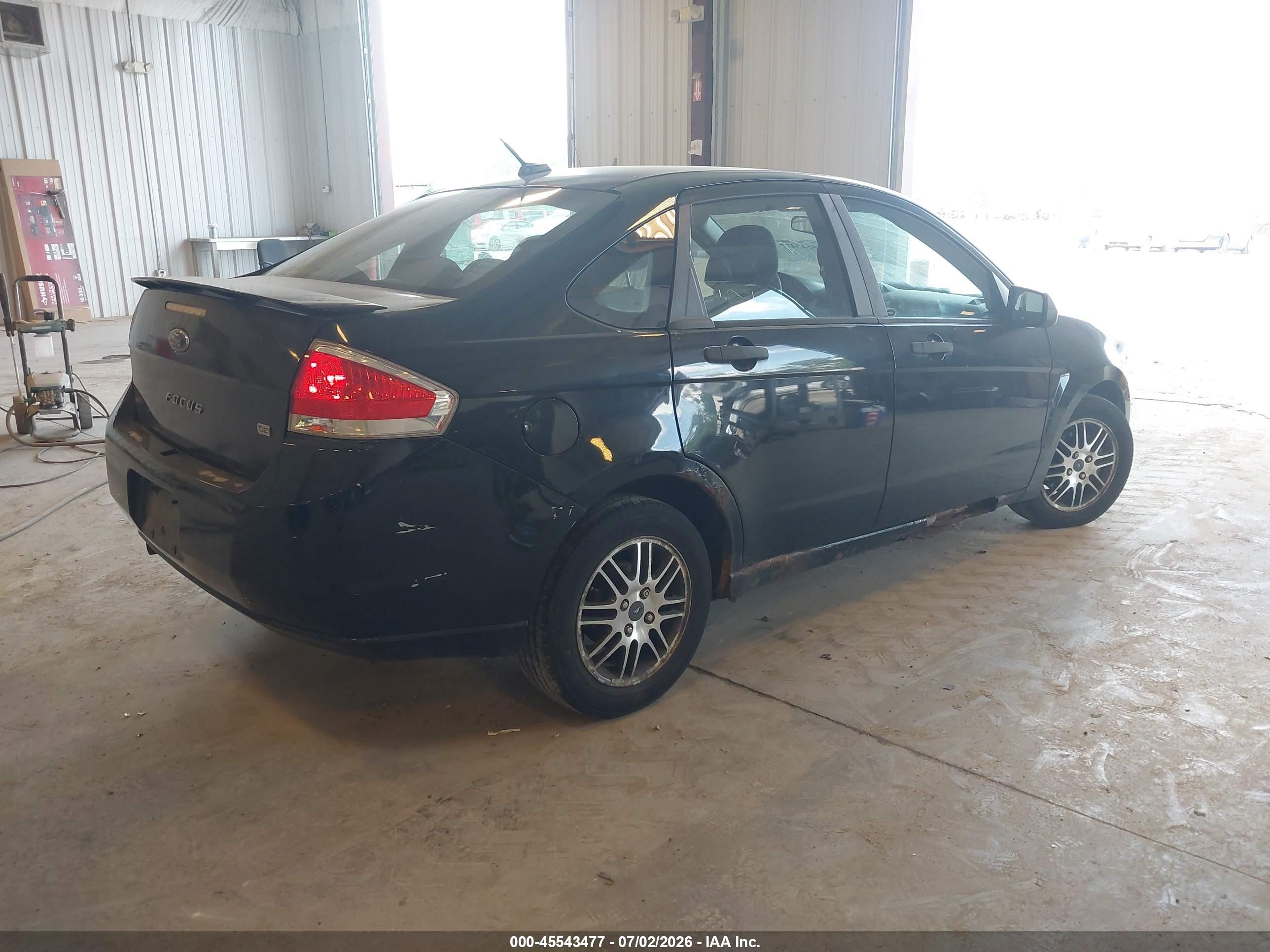 2011 Ford Focus Se Черный vin: 1FAHP3FN3BW146191