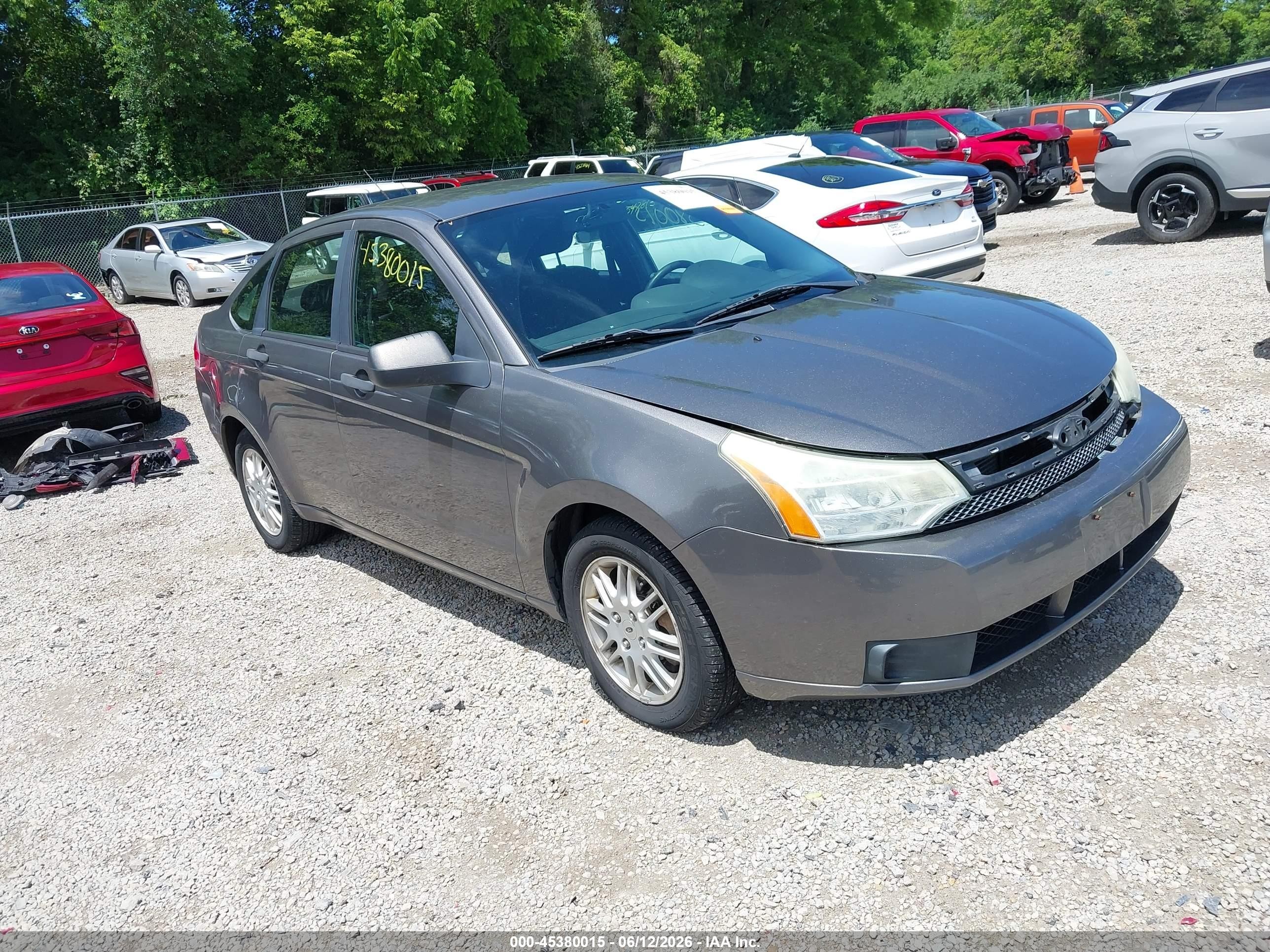 2011 Ford Focus Se Gray vin: 1FAHP3FN3BW146238