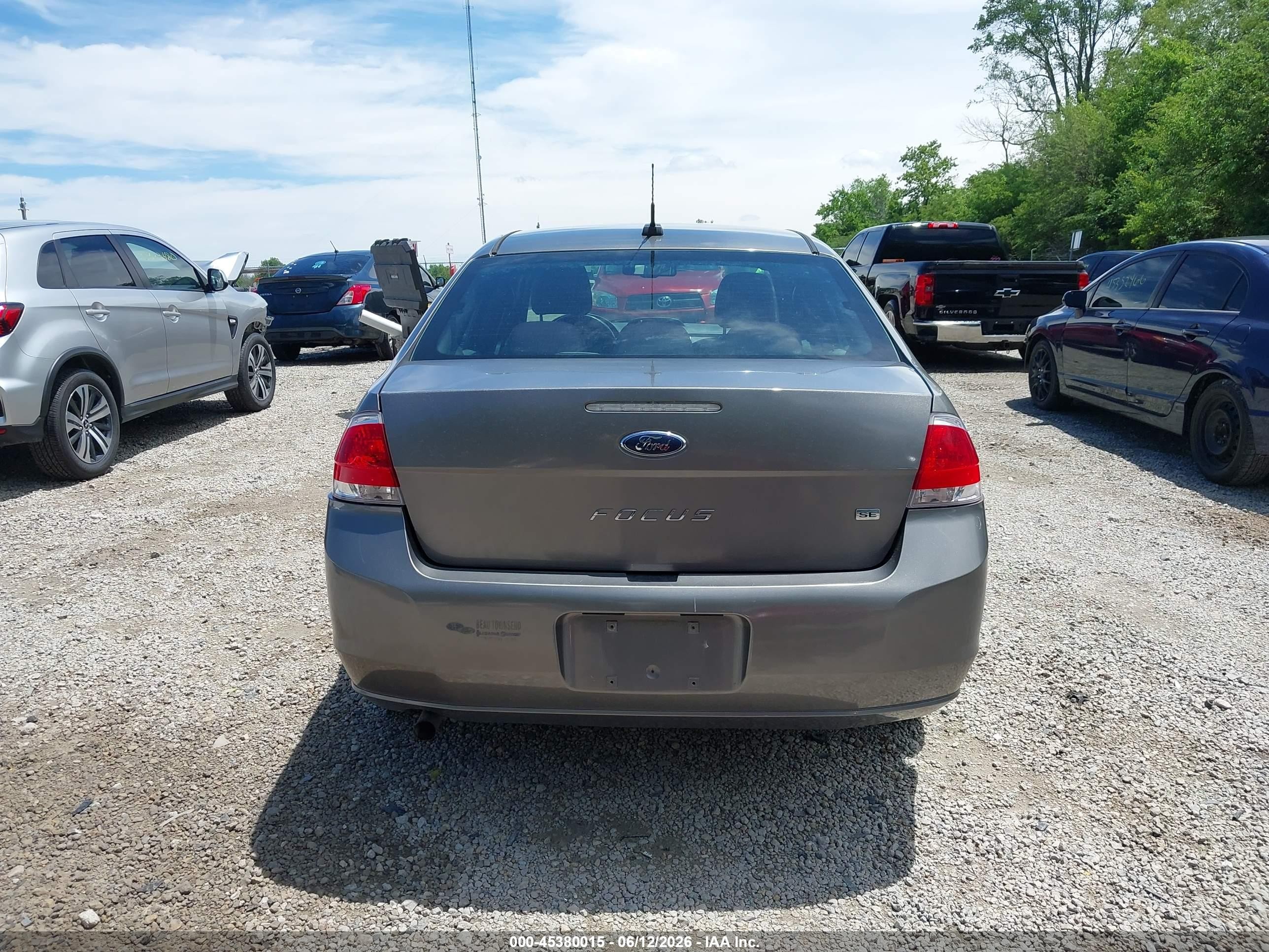 2011 Ford Focus Se Gray vin: 1FAHP3FN3BW146238
