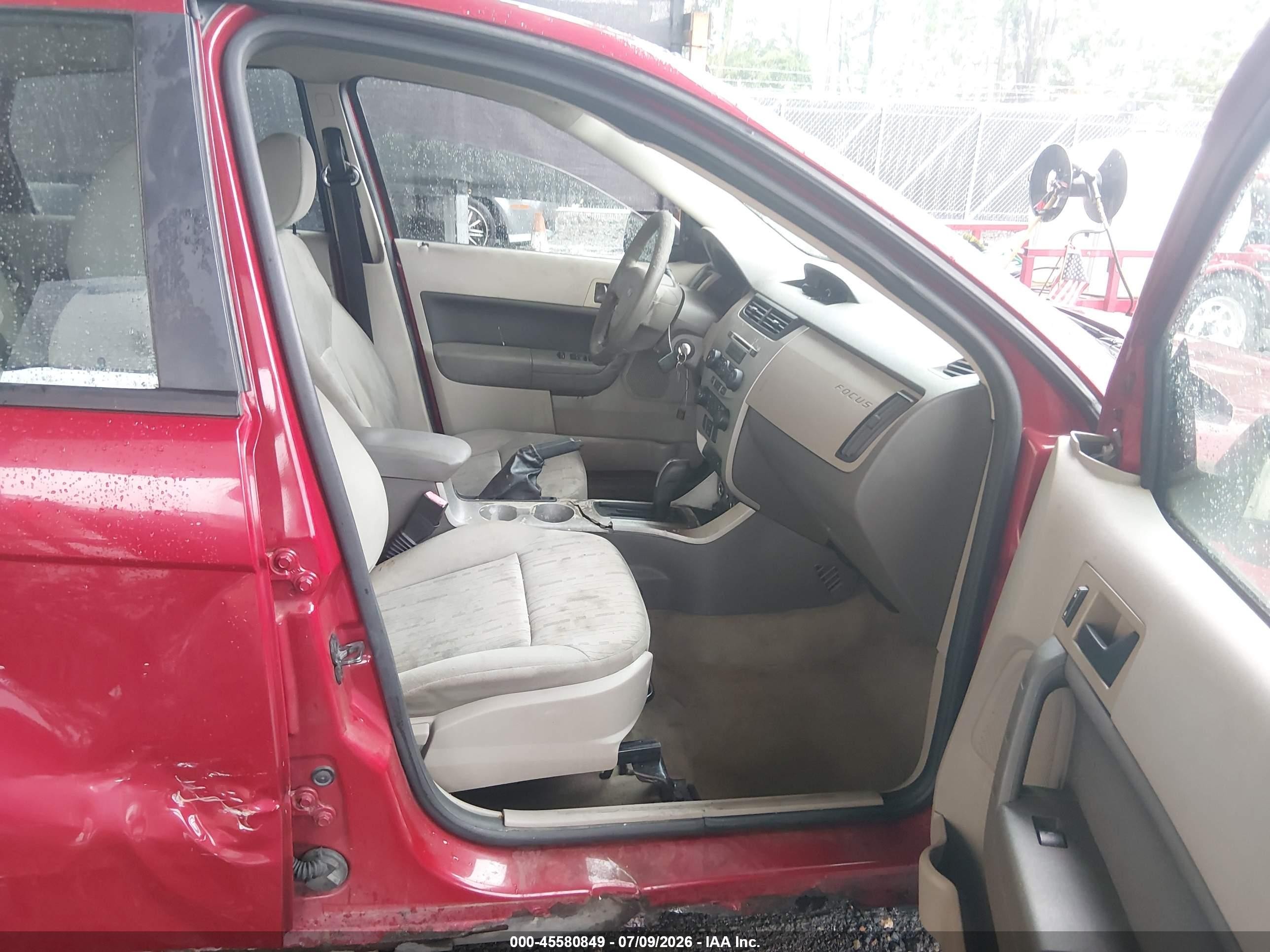 2011 Ford Focus Se Красный vin: 1FAHP3FN3BW172161