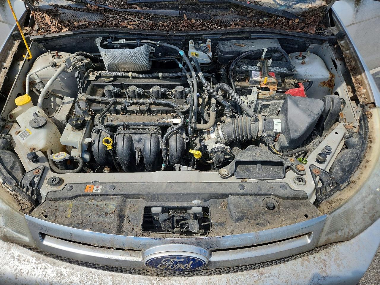 2011 Ford Focus Silver vin: 1FAHP3FN3BW183371