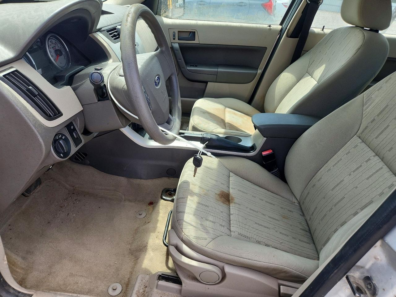 2011 Ford Focus Silver vin: 1FAHP3FN3BW183371