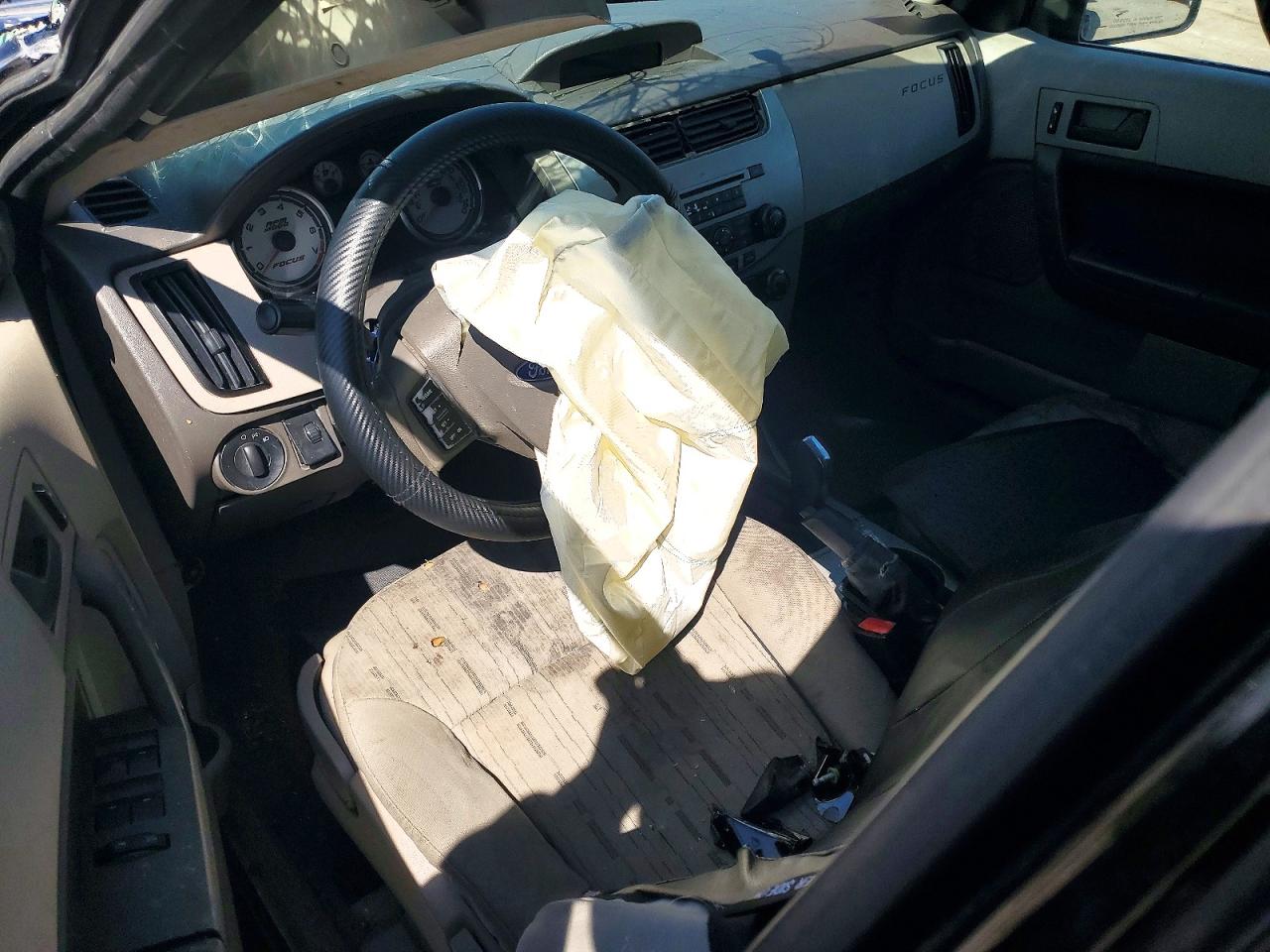2011 Ford Focus Se Черный vin: 1FAHP3FN3BW184035