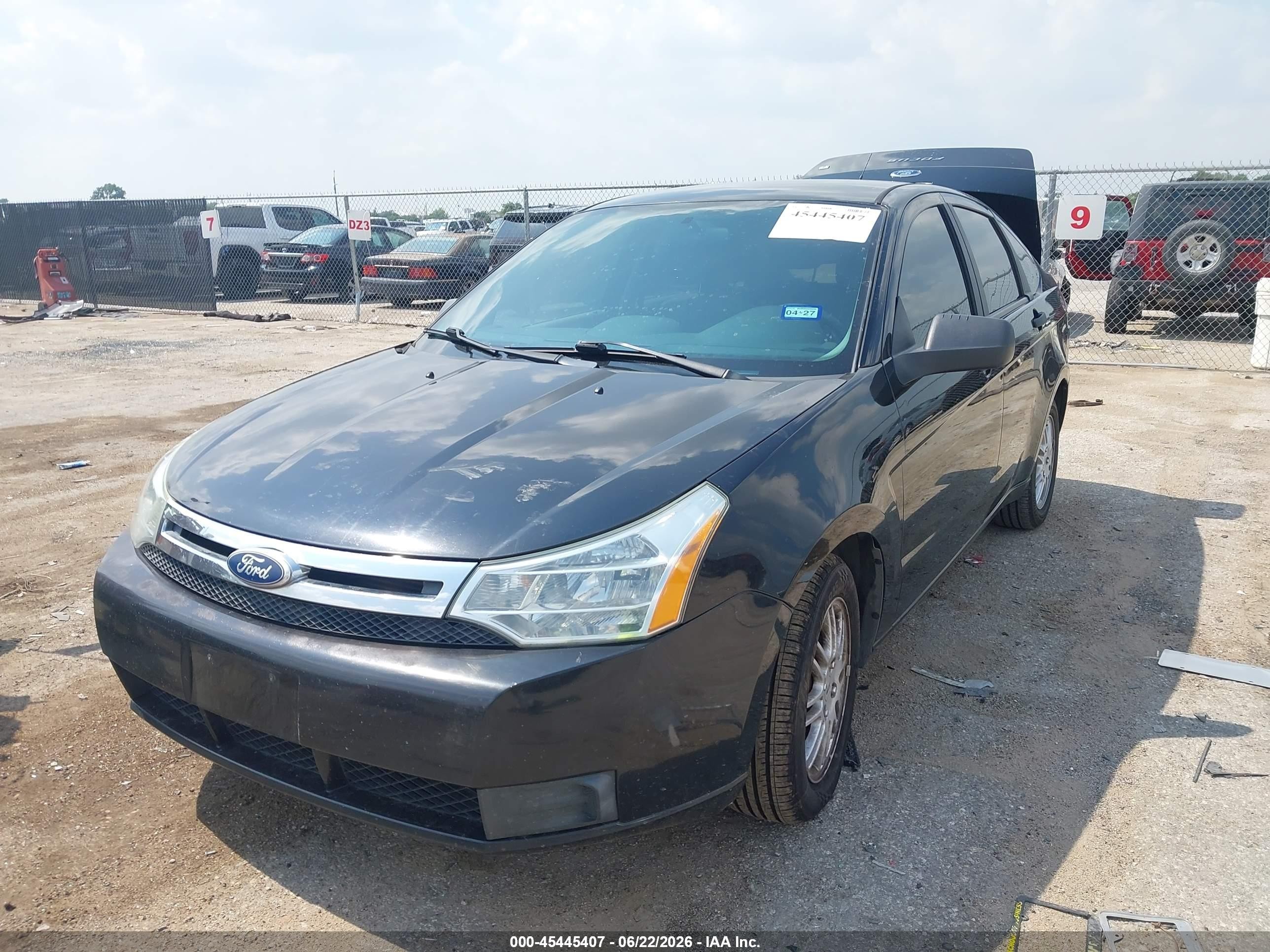 2011 Ford Focus Se Черный vin: 1FAHP3FN3BW194032