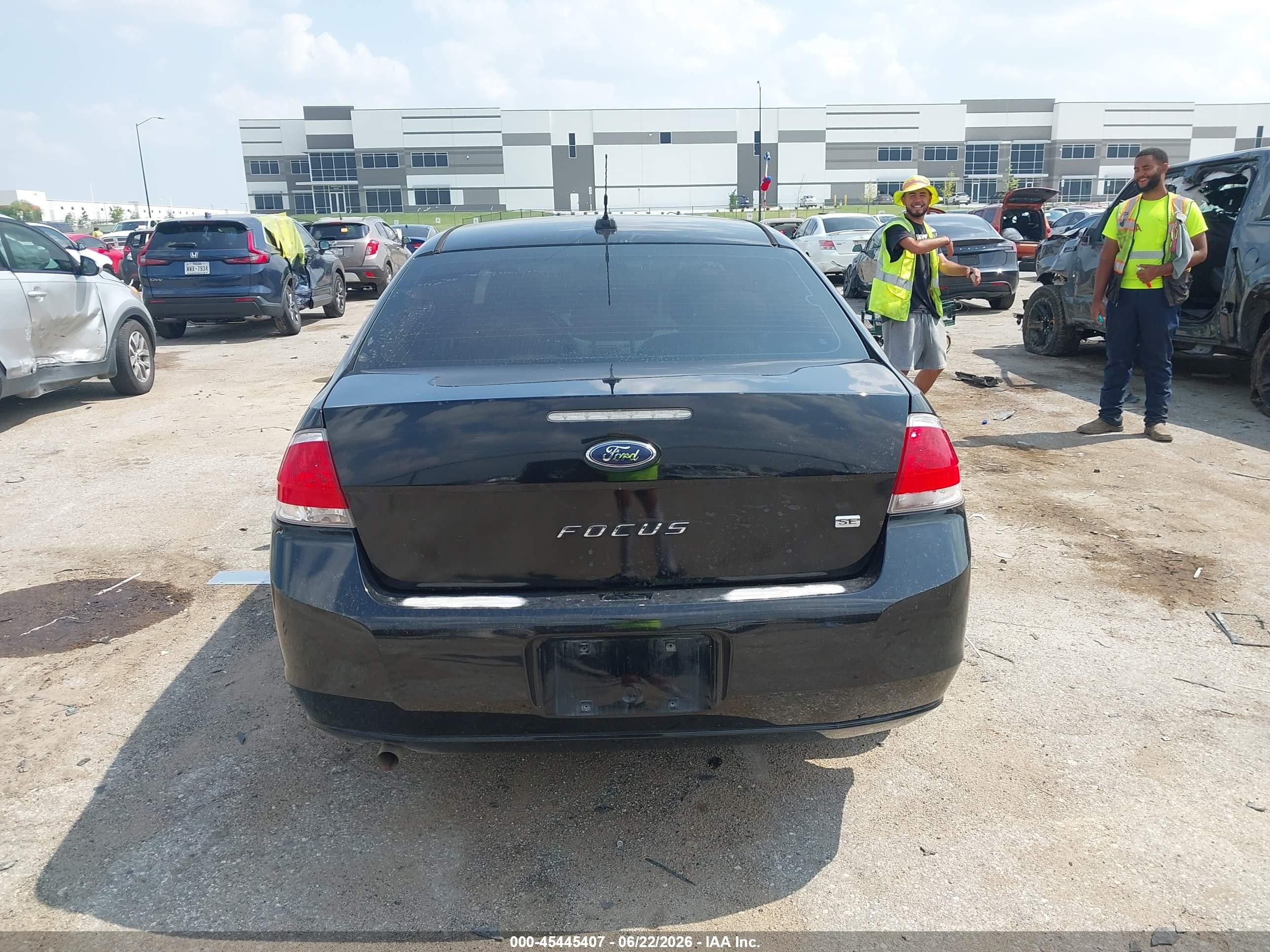 2011 Ford Focus Se Черный vin: 1FAHP3FN3BW194032