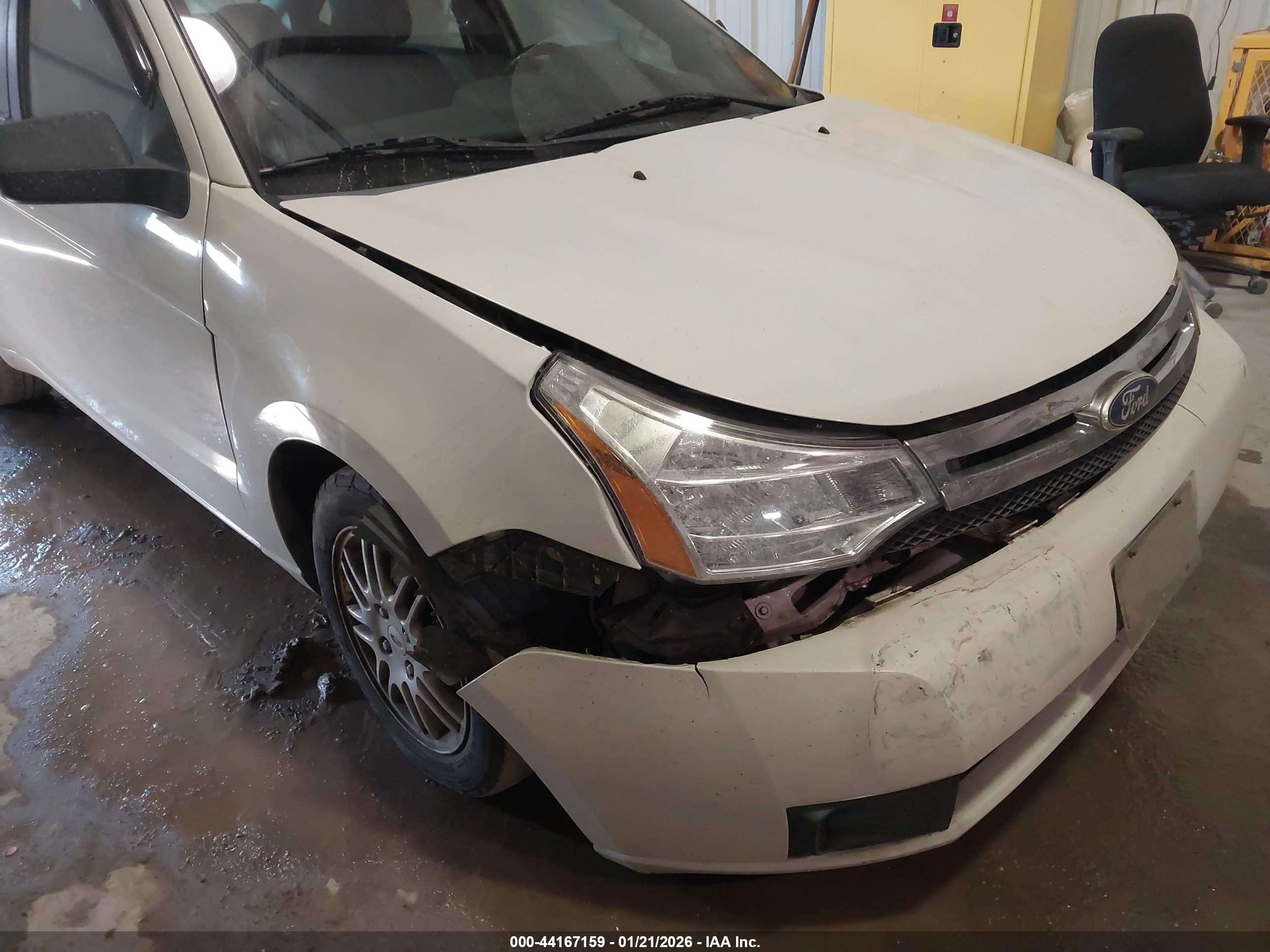 2011 Ford Focus Se White vin: 1FAHP3FN3BW201268