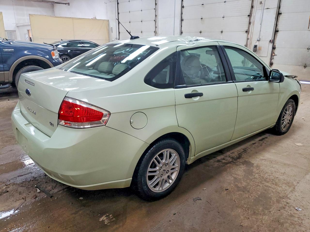 2010 Ford Focus Se Green vin: 1FAHP3FN4AW150104