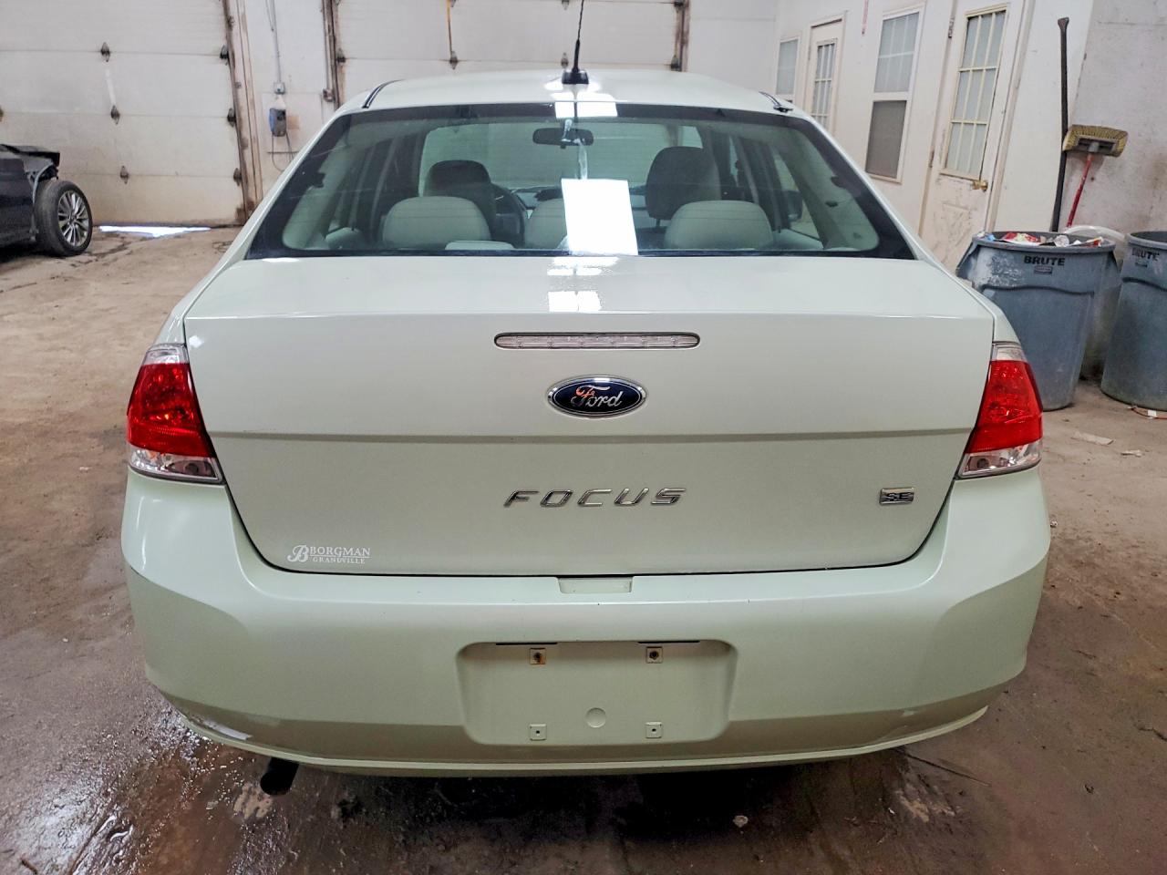 2010 Ford Focus Se Green vin: 1FAHP3FN4AW150104