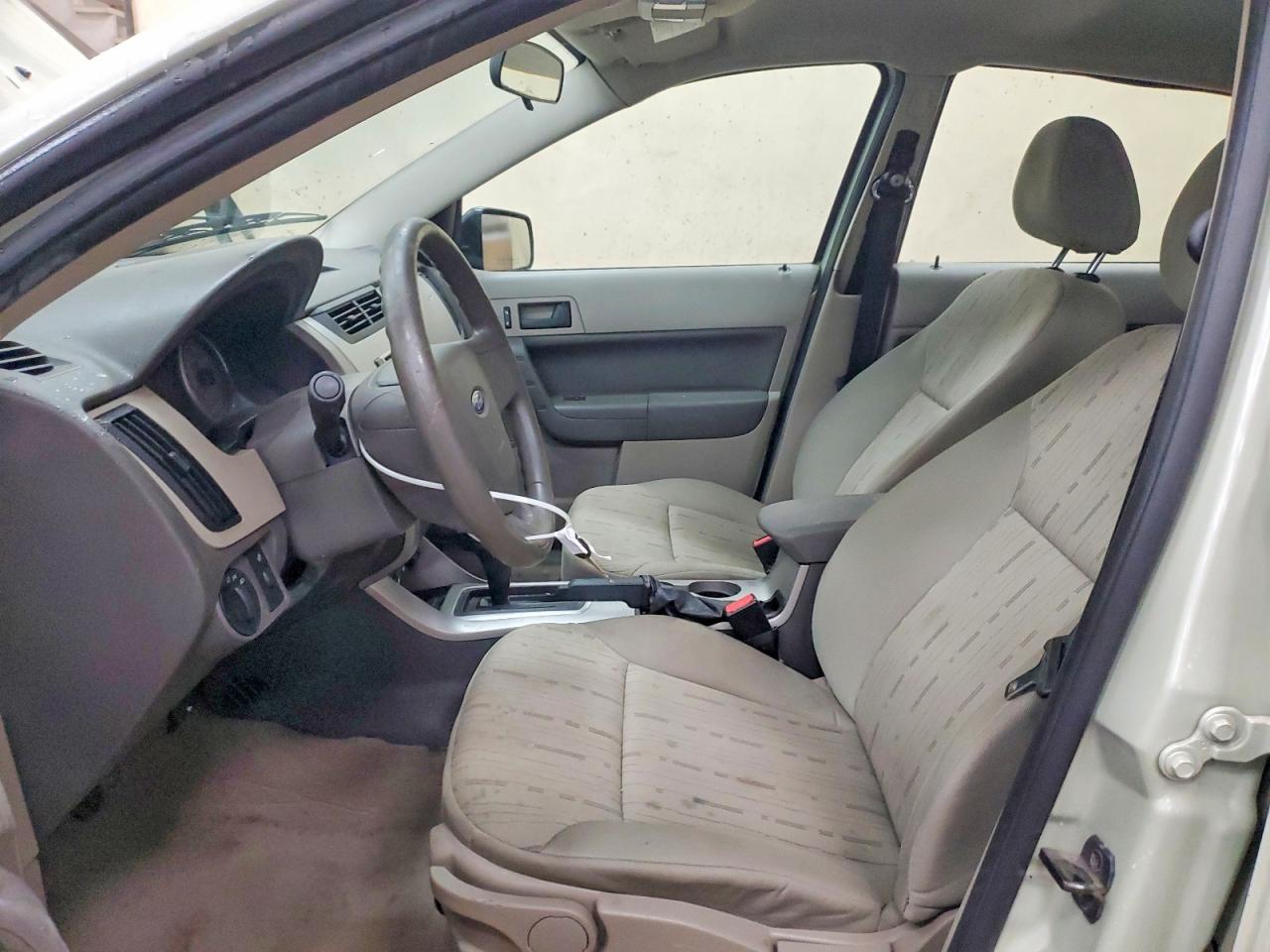 2010 Ford Focus Se Green vin: 1FAHP3FN4AW150104