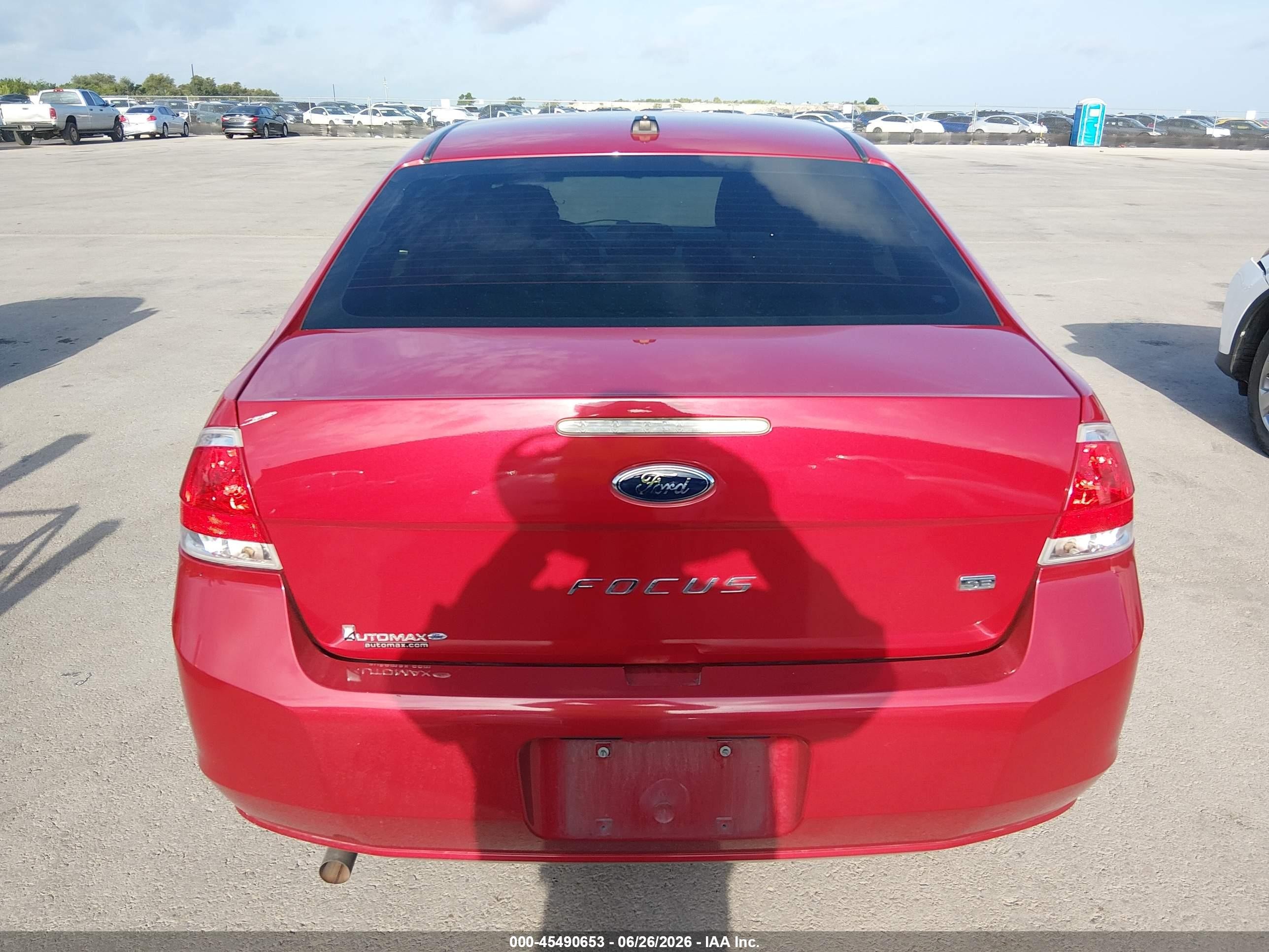 2010 Ford Focus Se Red vin: 1FAHP3FN4AW153245