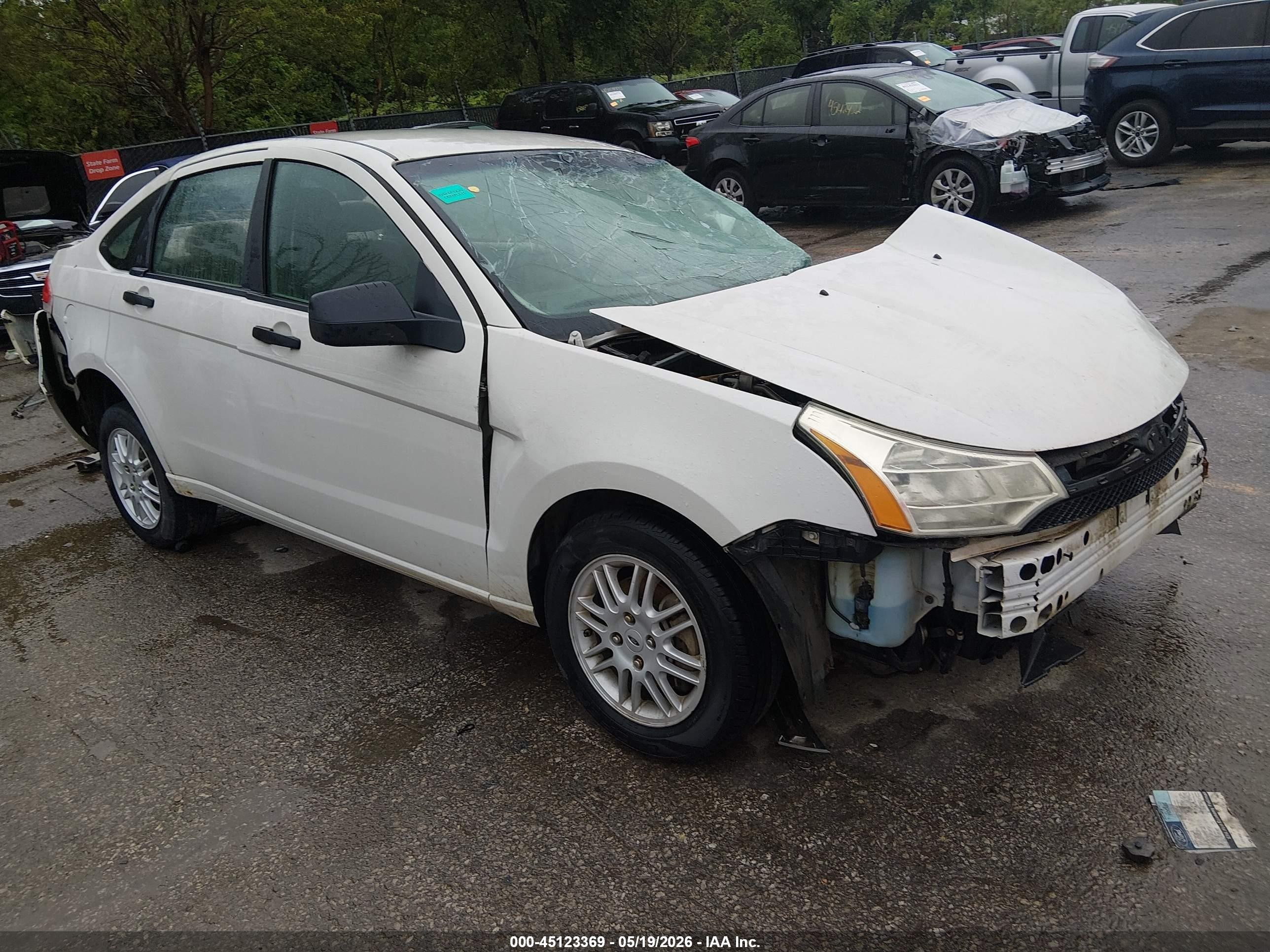 2010 Ford Focus Se White vin: 1FAHP3FN4AW186519