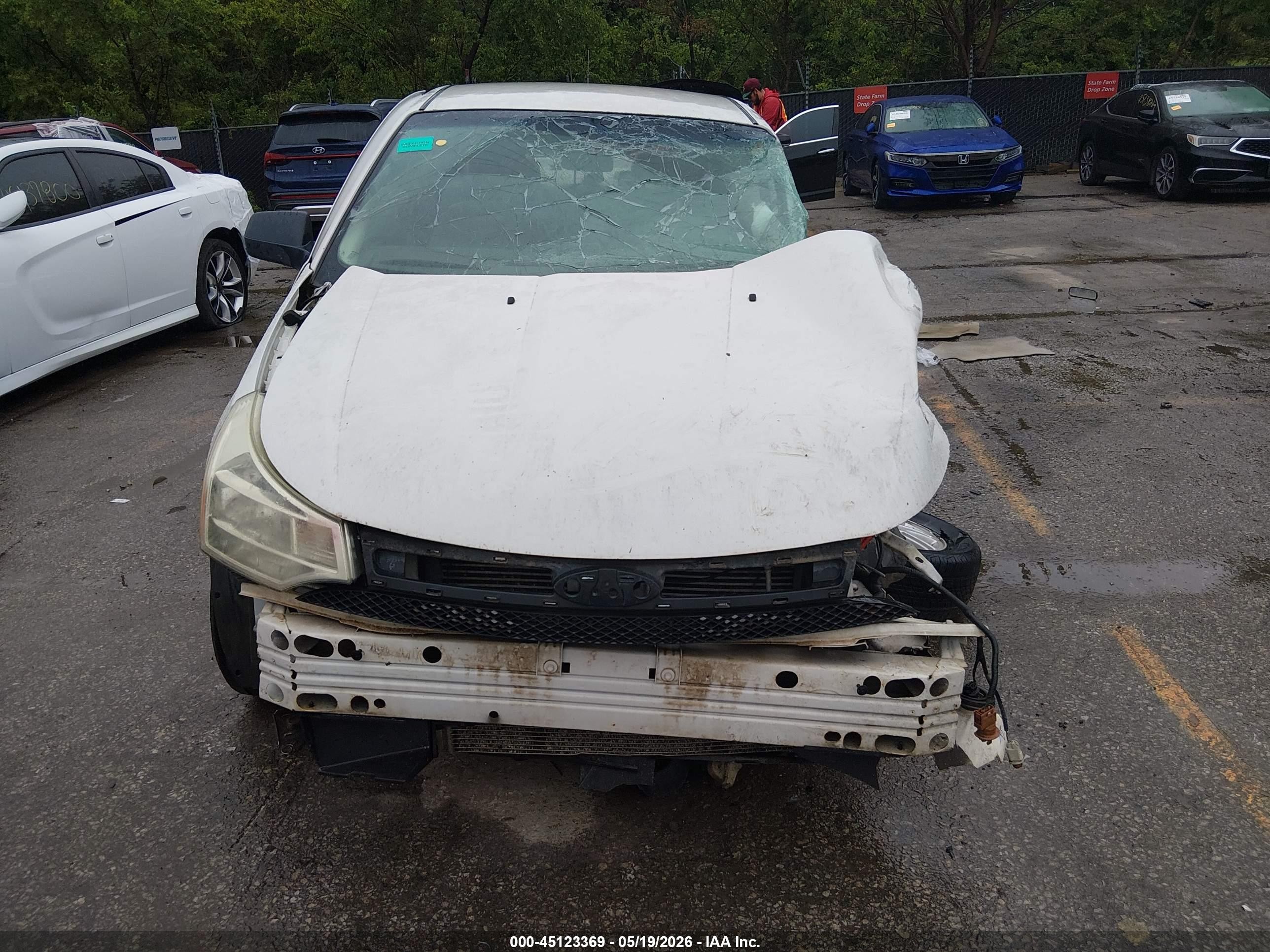 2010 Ford Focus Se White vin: 1FAHP3FN4AW186519