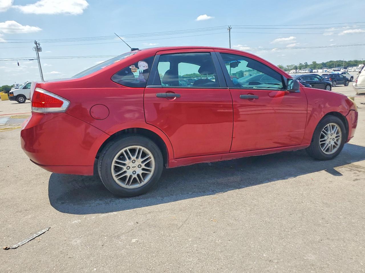 2010 Ford Focus Se Красный vin: 1FAHP3FN4AW190456