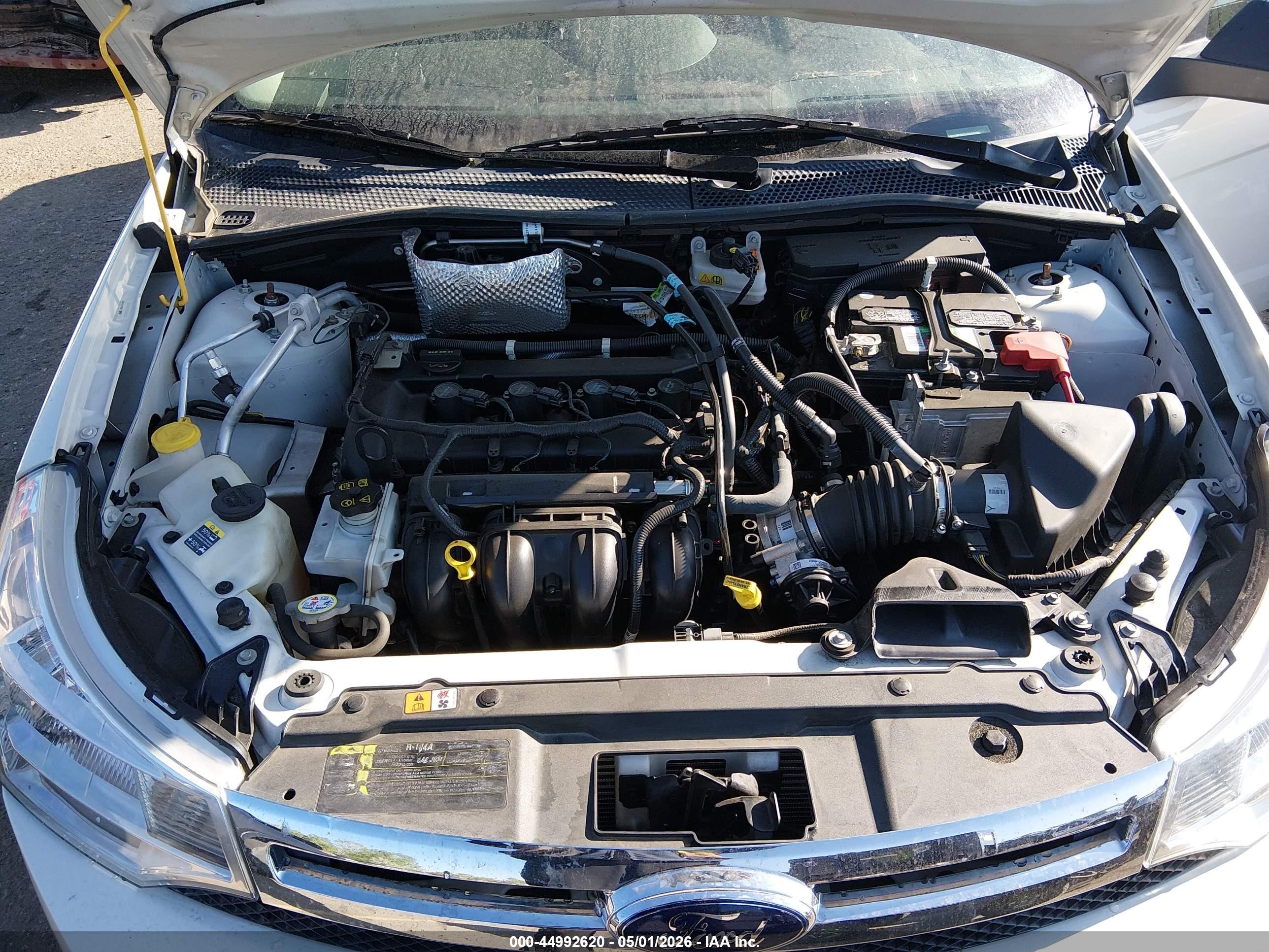 2010 Ford Focus Se White vin: 1FAHP3FN4AW194040