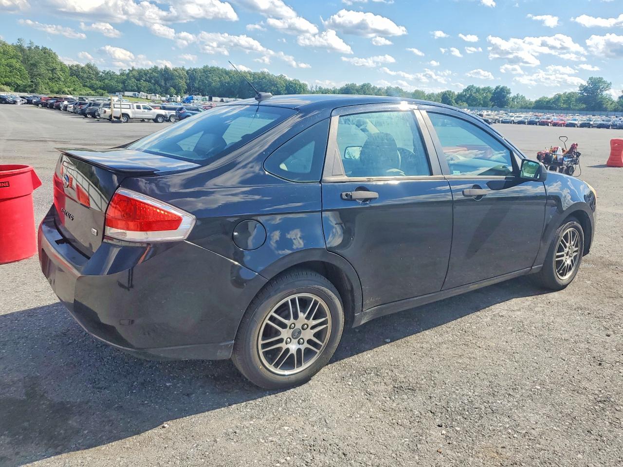 2010 Ford Focus Se Black vin: 1FAHP3FN4AW198069