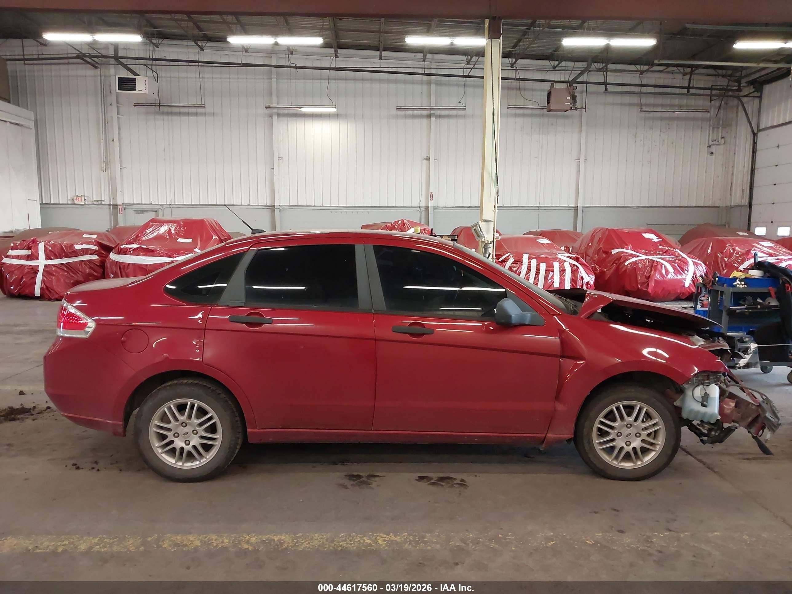2010 Ford Focus Se Red vin: 1FAHP3FN4AW199058