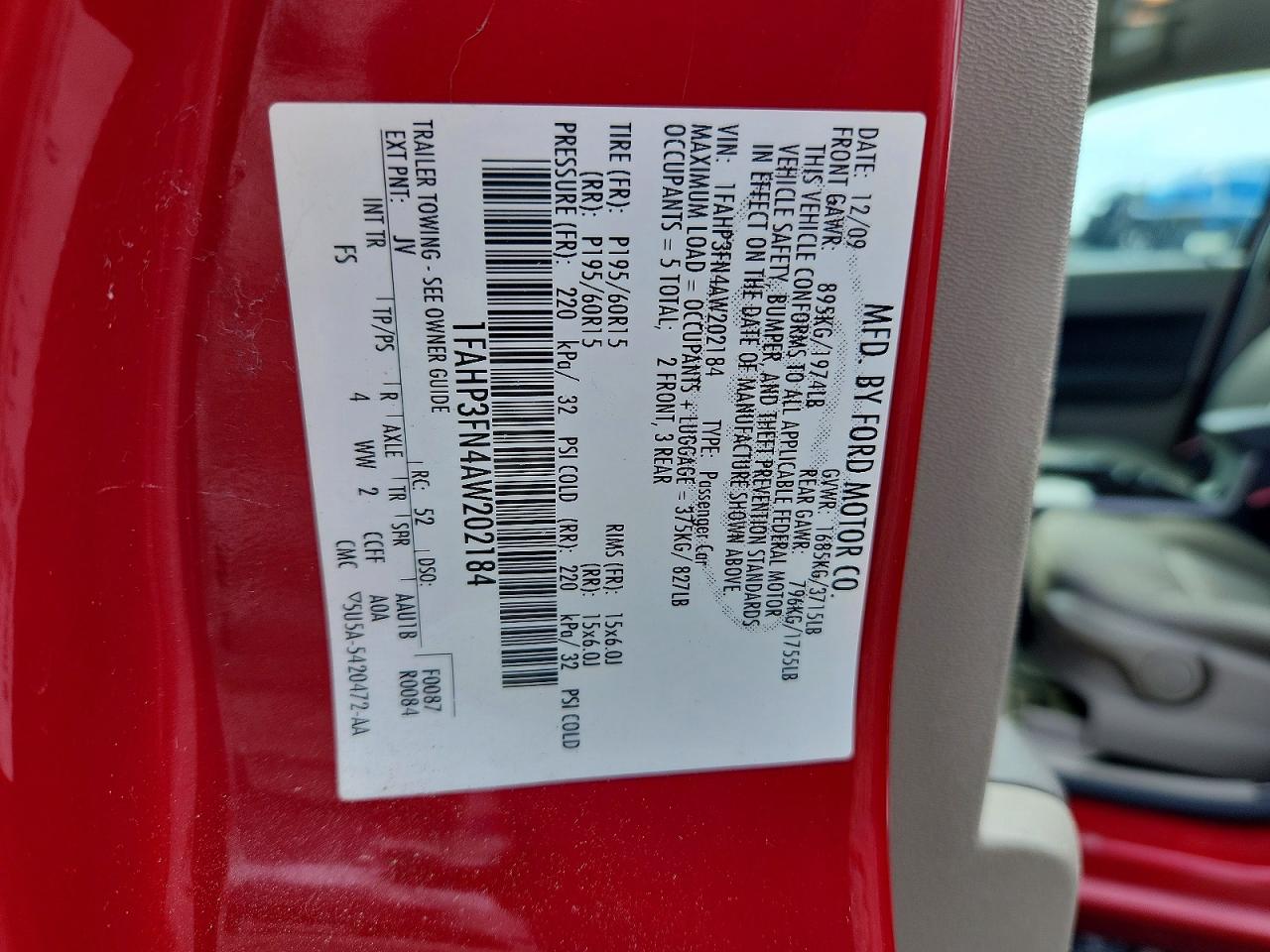 2010 Ford Focus Se Red vin: 1FAHP3FN4AW202184