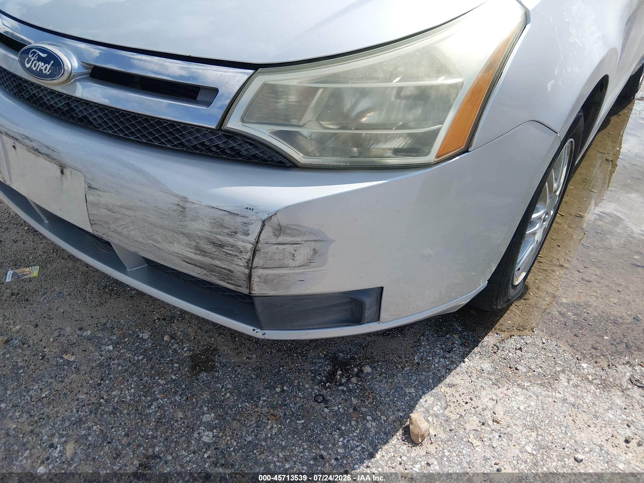 2010 Ford Focus Se Silver vin: 1FAHP3FN4AW249103