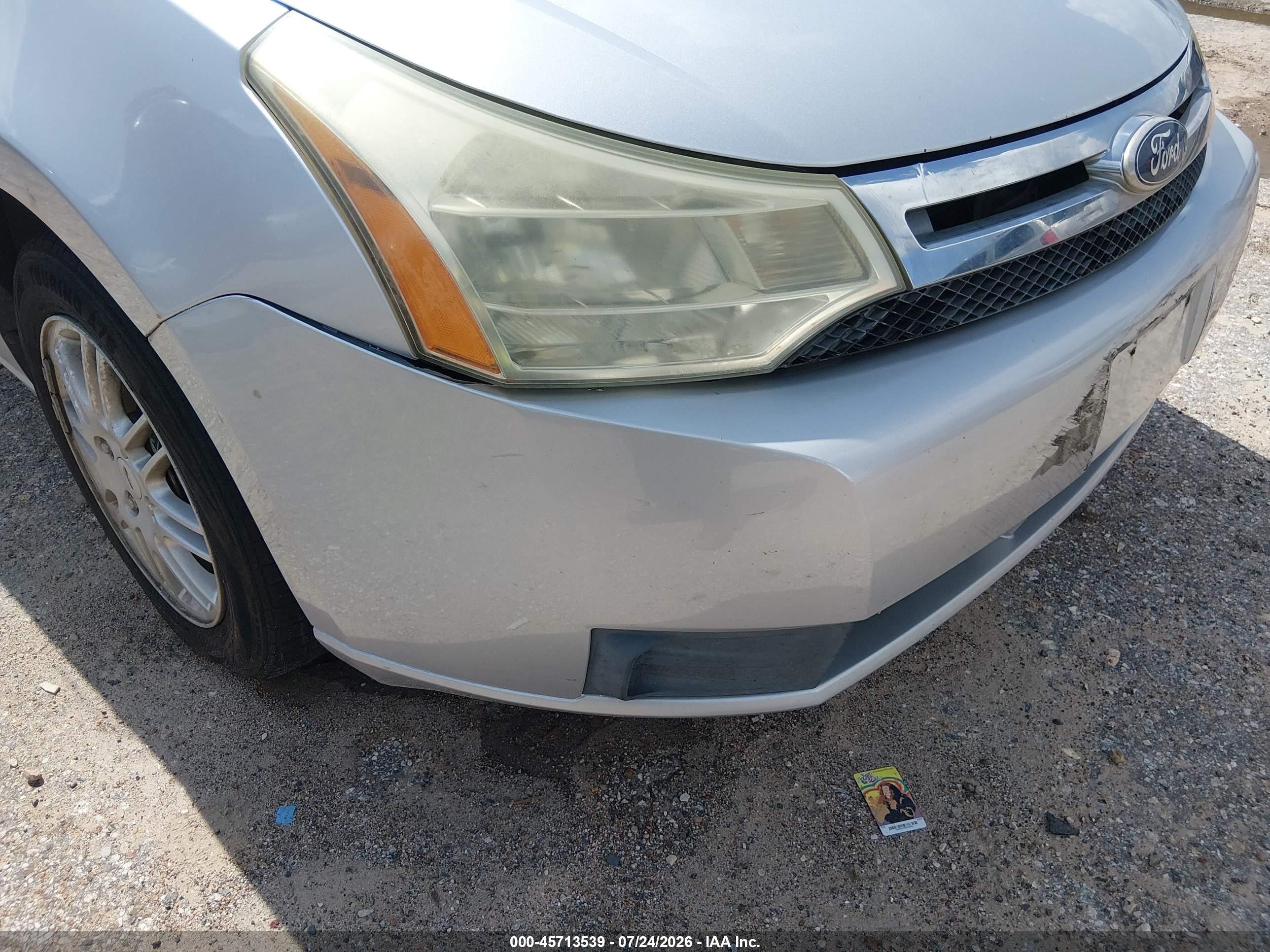2010 Ford Focus Se Silver vin: 1FAHP3FN4AW249103