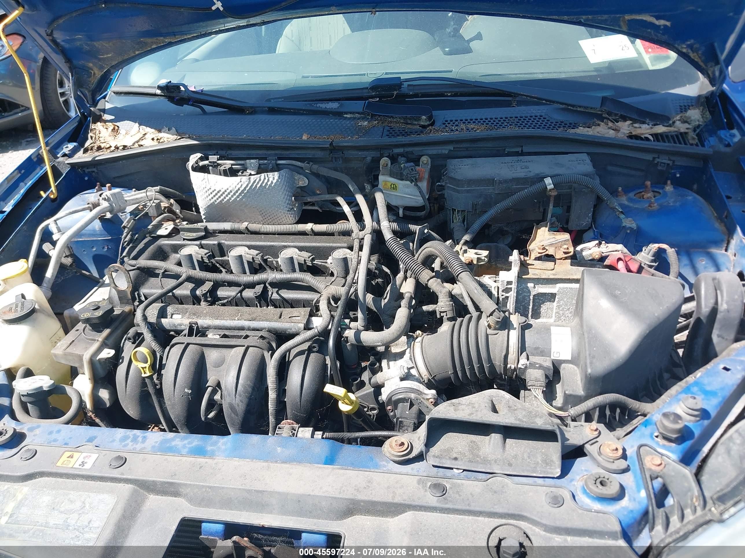 2010 Ford Focus Se Blue vin: 1FAHP3FN4AW253197