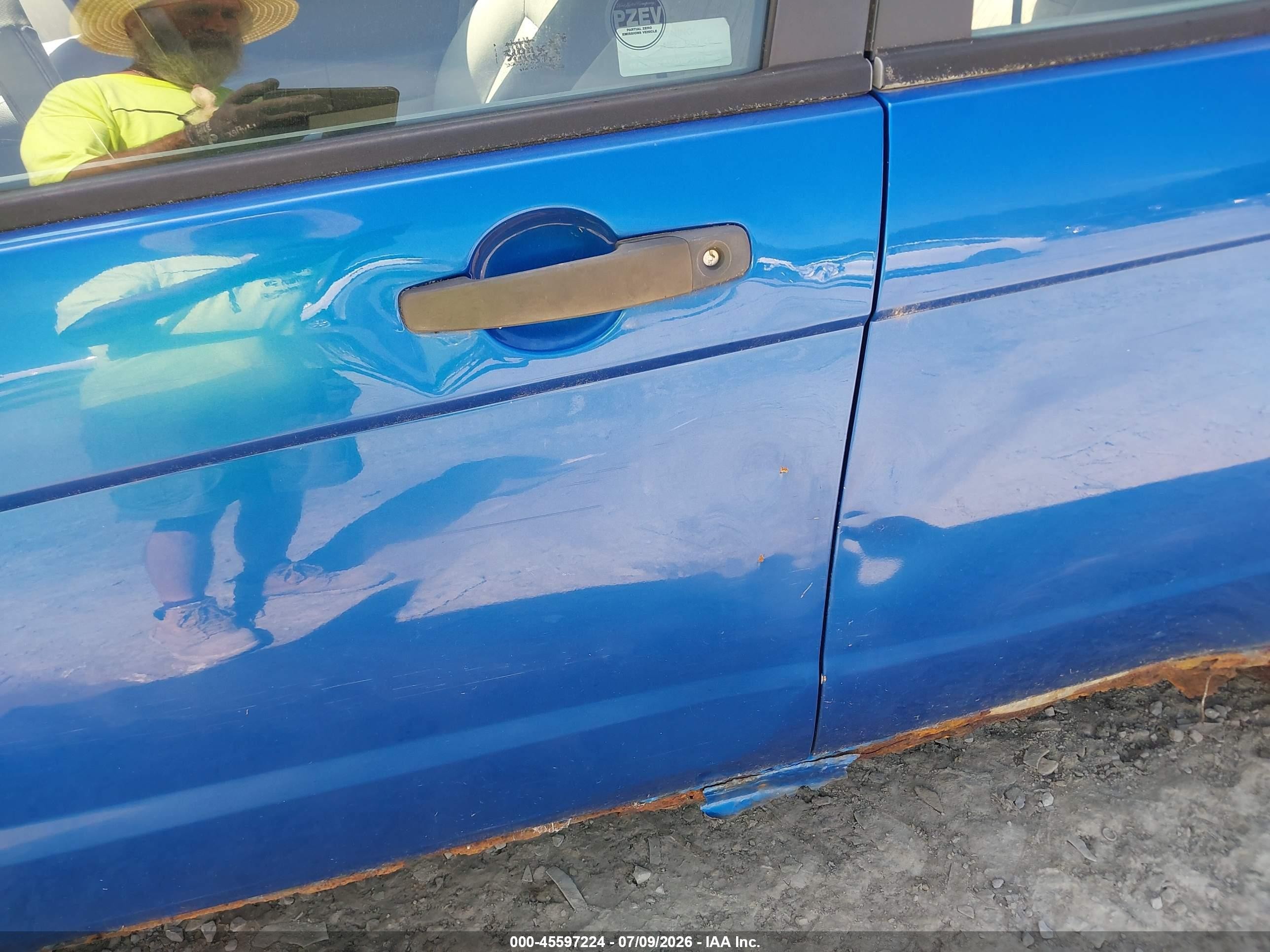 2010 Ford Focus Se Blue vin: 1FAHP3FN4AW253197
