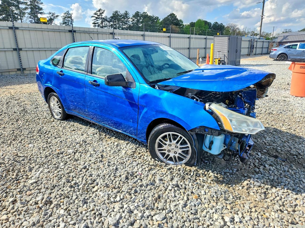 2010 Ford Focus Se Blue vin: 1FAHP3FN4AW261252