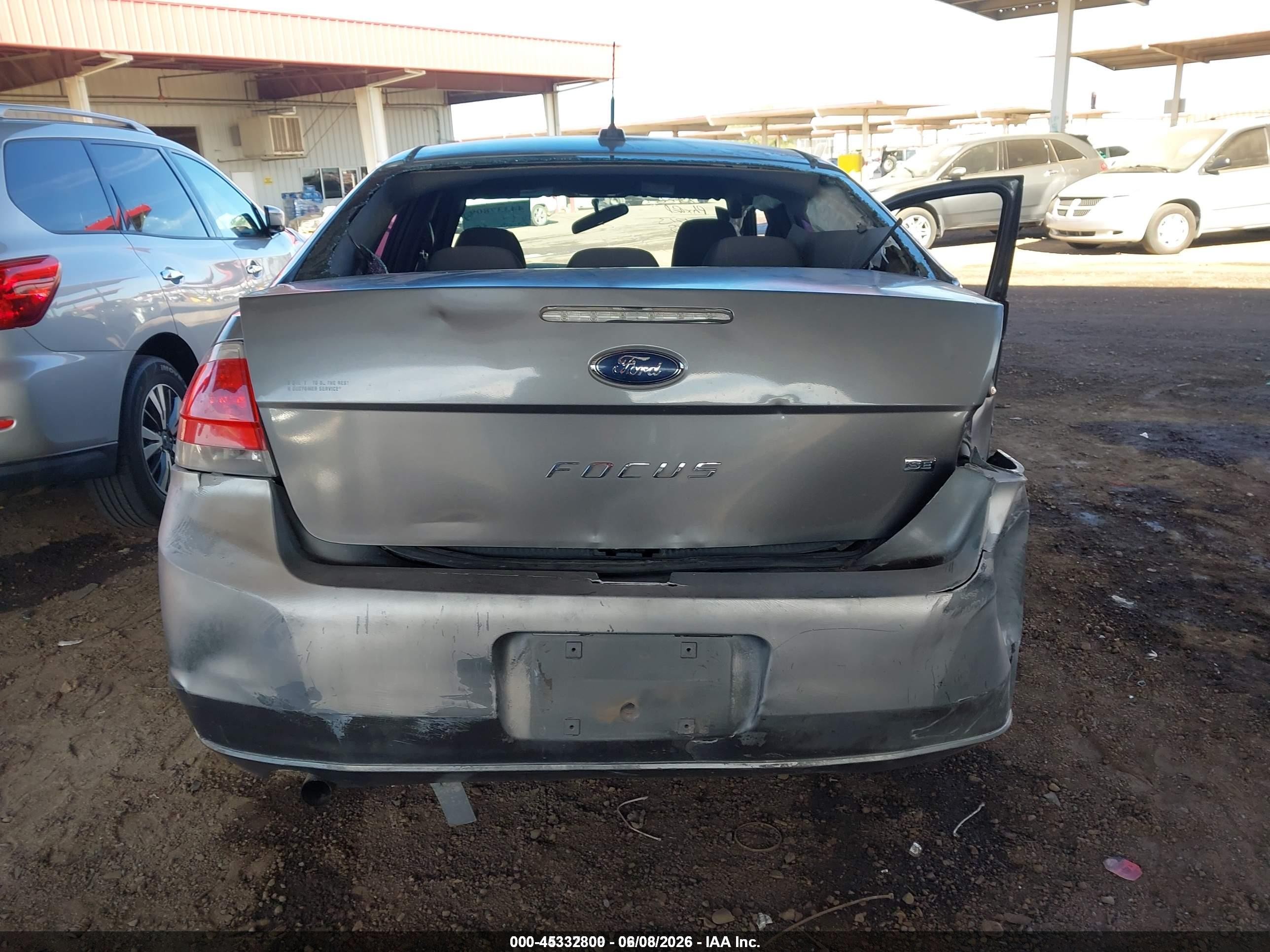 2010 Ford Focus Se Gray vin: 1FAHP3FN4AW282019