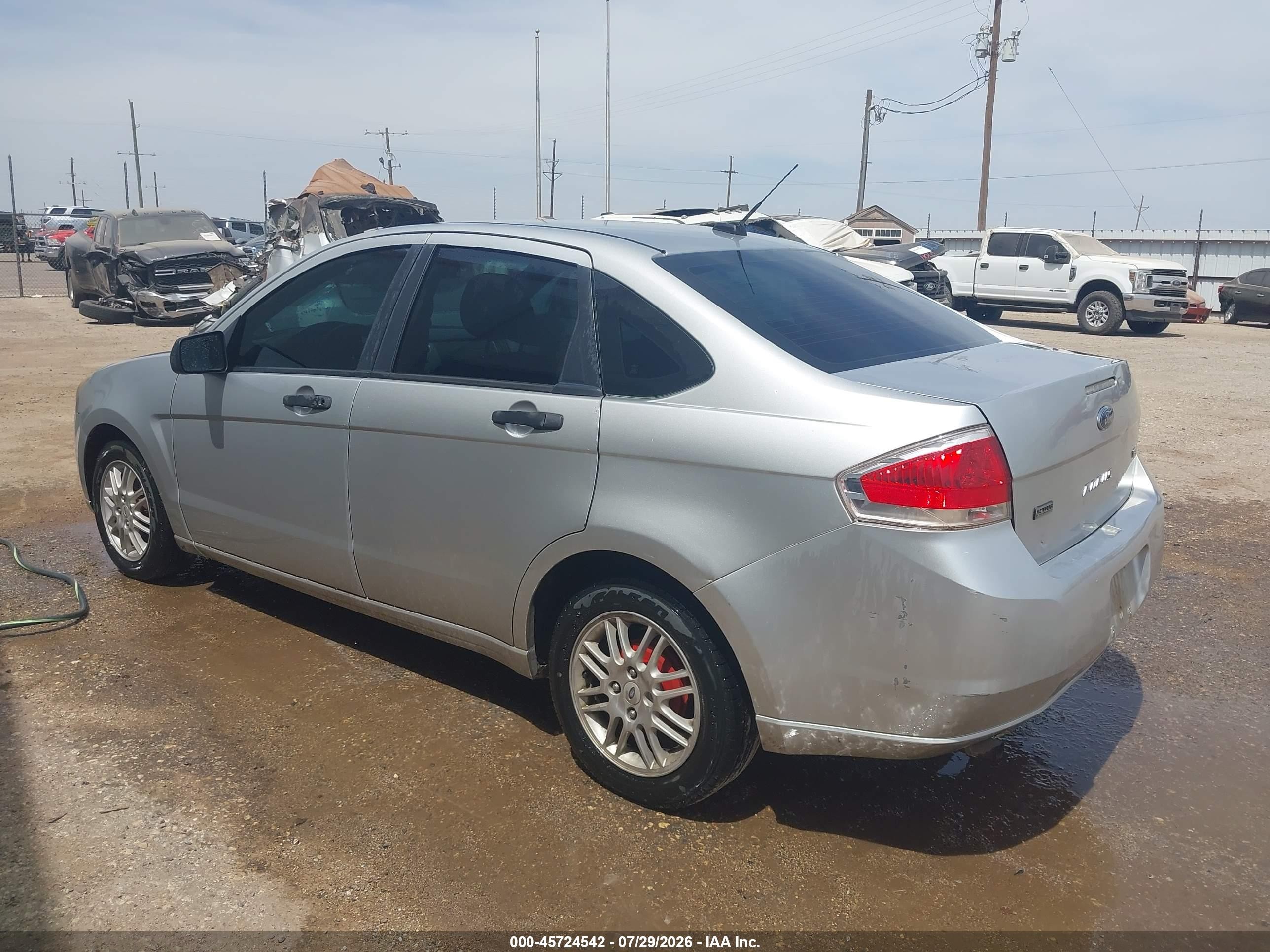 2010 Ford Focus Se Silver vin: 1FAHP3FN4AW290816